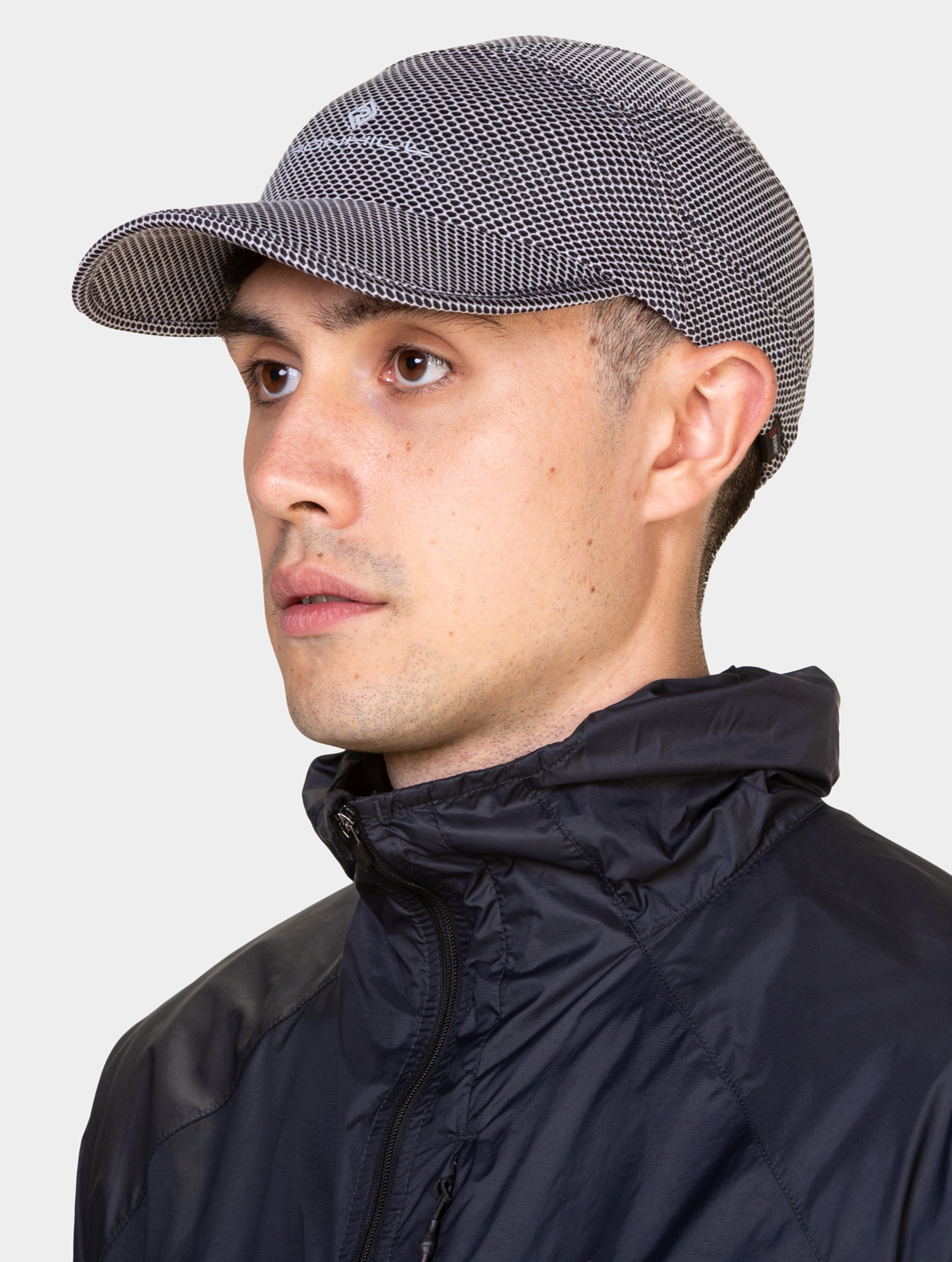 Ronhill Golden Hour cappellino running rosso traspirante