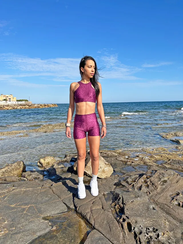VB Amarena top sportivo con coppe estraibili