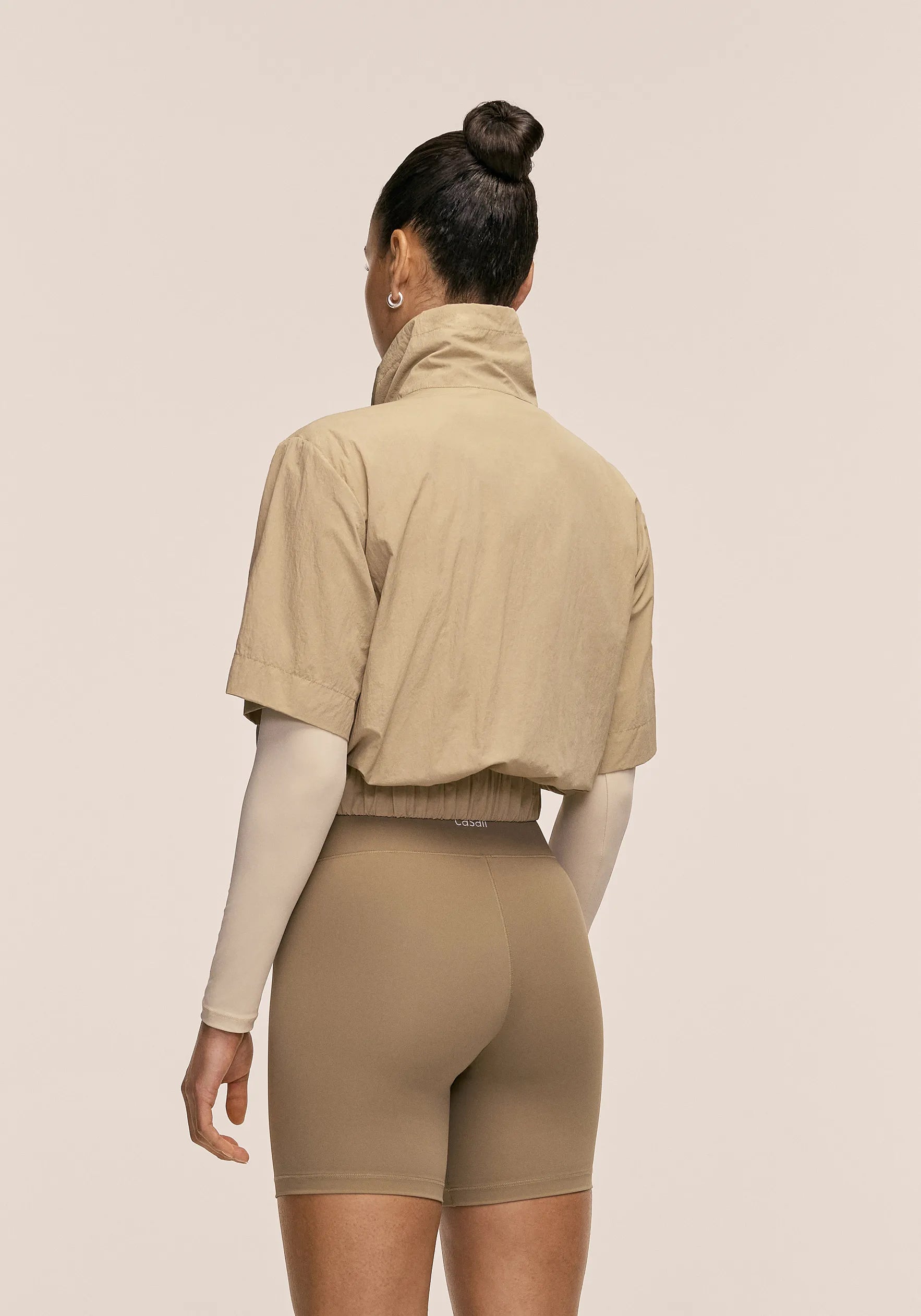 Casall Active Short Sleeve giacca sportiva dark sand cropped