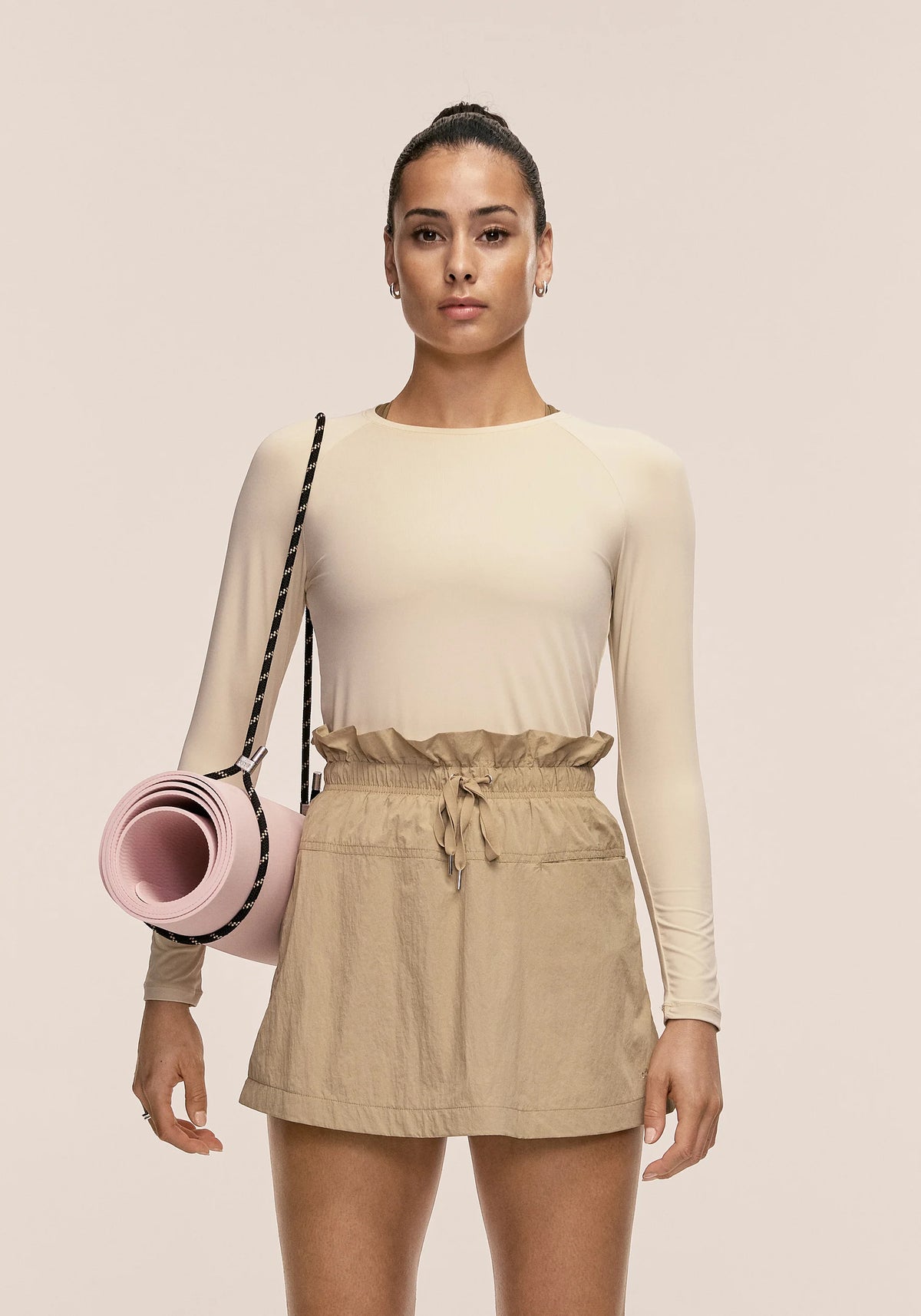 Casall Sling Active Woven Skirt gonna sabbia scuro riciclata