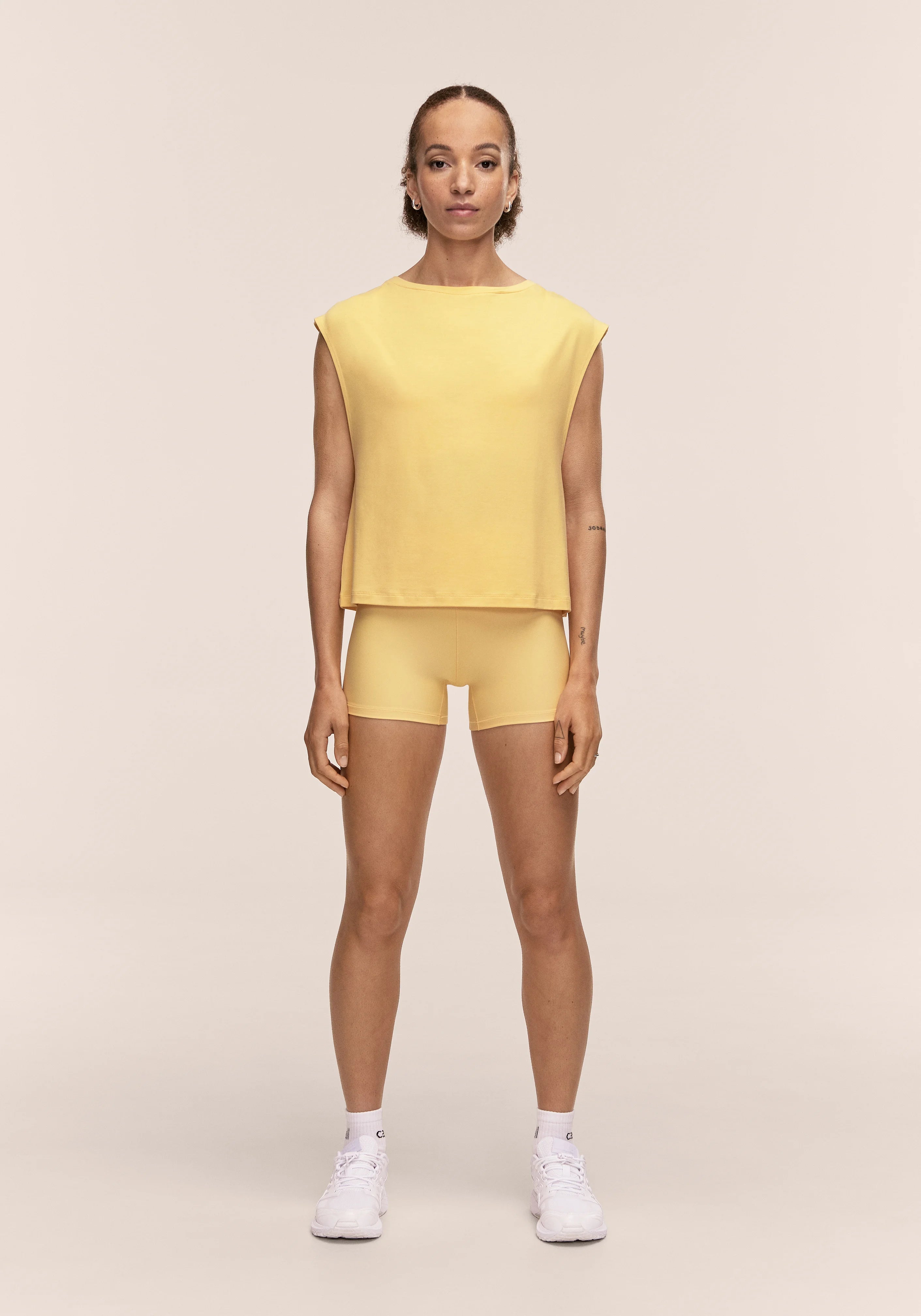 Casall Delight Boatneck Loose Tank canotta gialla Tencel