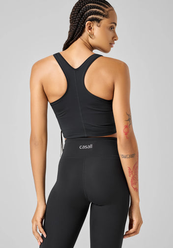 Casall Sharp Back Sport Top top sportivo nero scollo a V