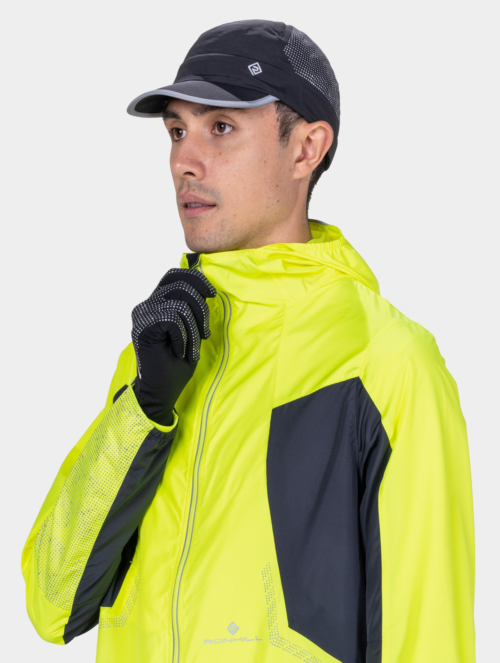 Ronhill Reflect cappellino running nero riflettente