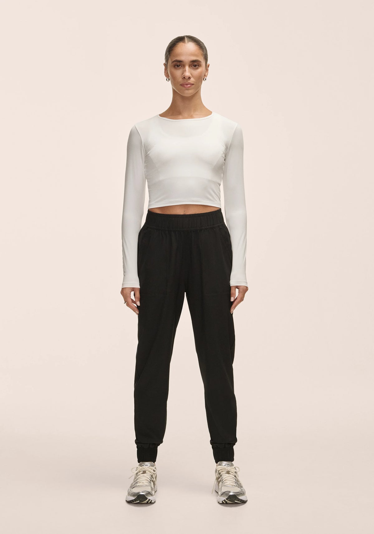 Casall Everywhere Woven Pant pantaloni neri vita alta