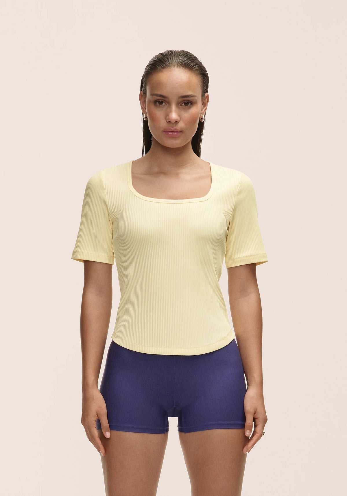 Casall Scoop Rib Tee t-shirt costine gialla elasticizzata