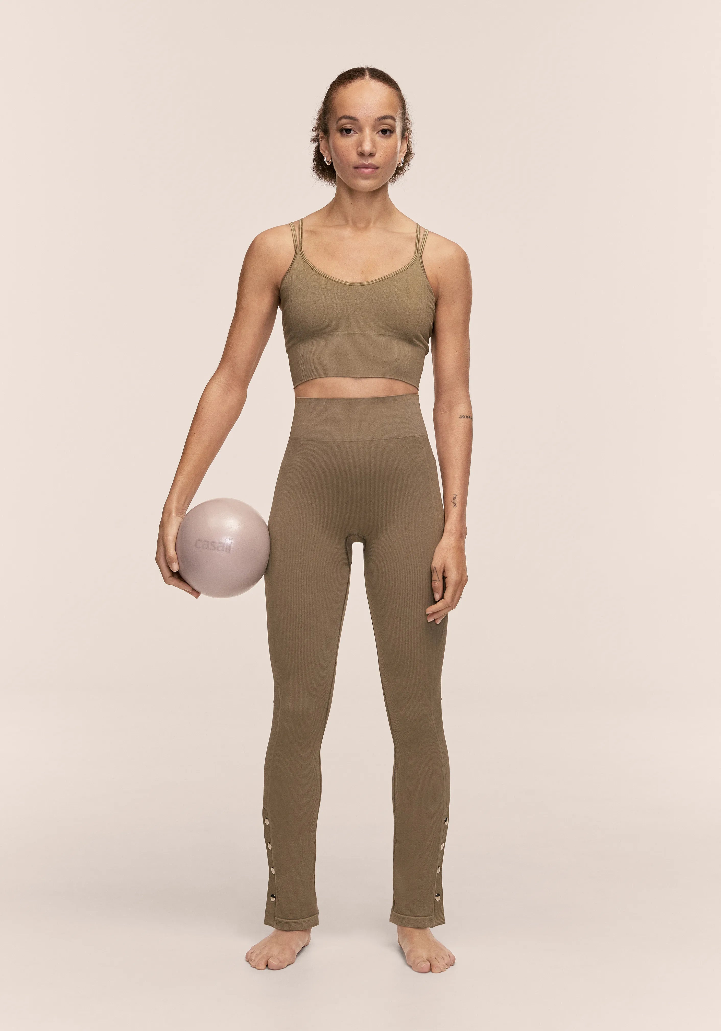 Casall Shiny Rib top sportivo khaki chiaro seamless
