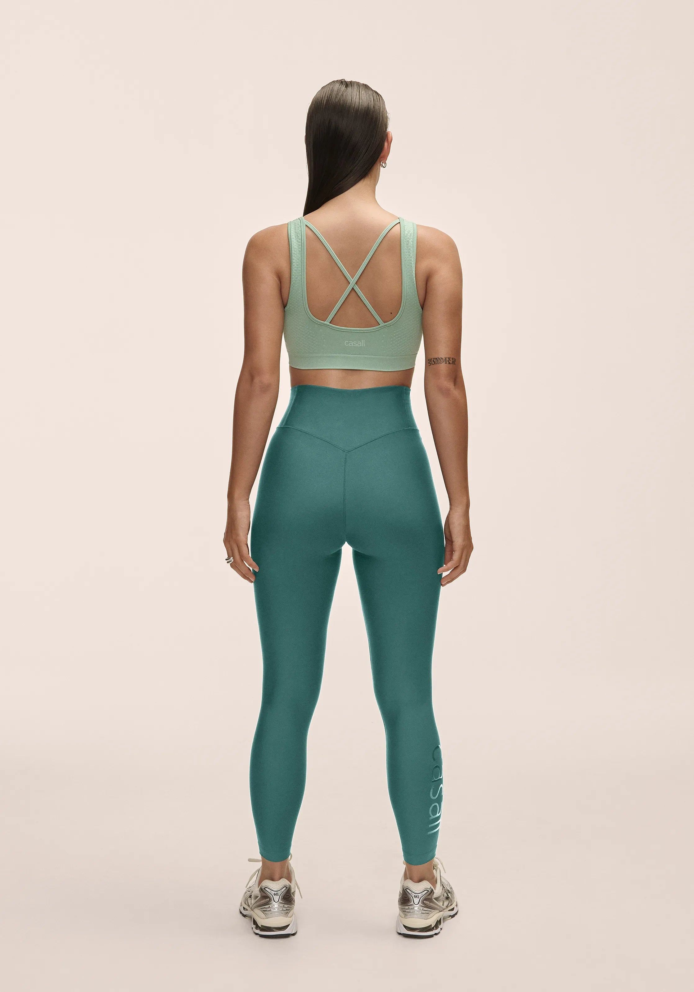 Casall Graphic High Waist Tights leggings Winter Green modellanti