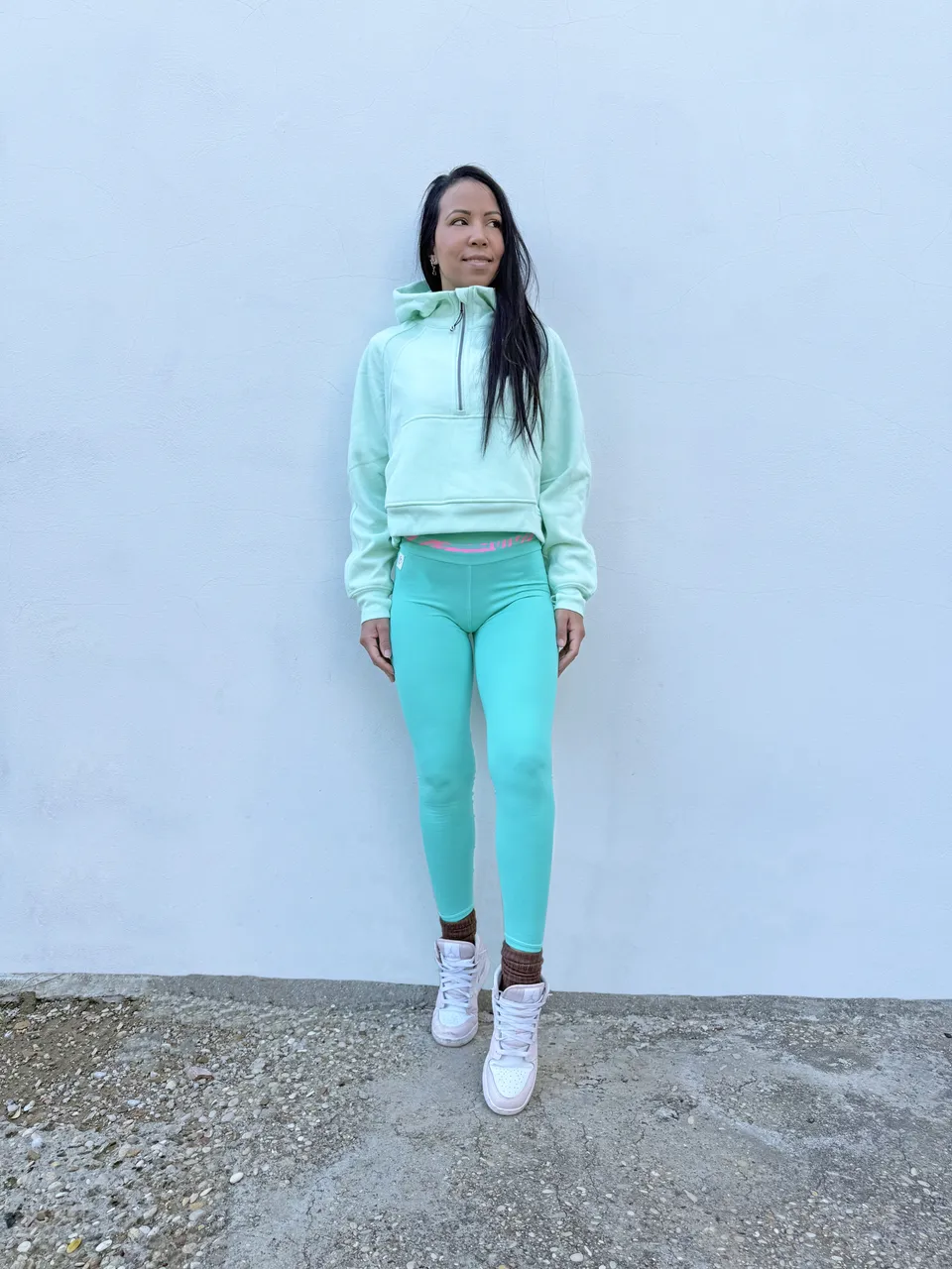 VB Menta felpa crop con cappuccio felpata