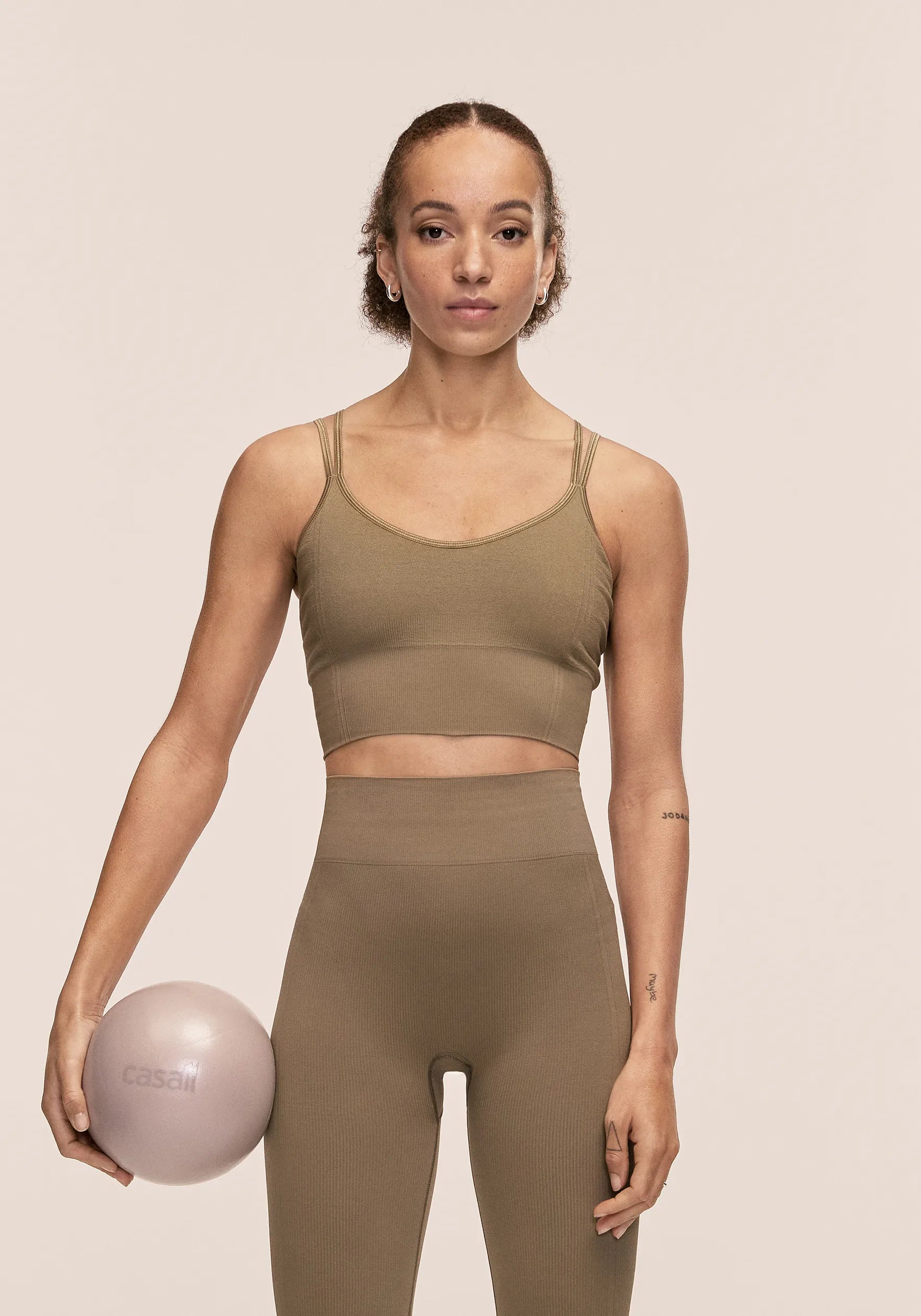 Casall Shiny Rib top sportivo khaki chiaro seamless