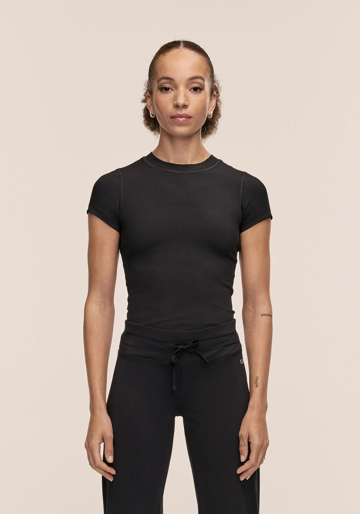 Casall Defined Rib Tee t-shirt training Black elasticizzata