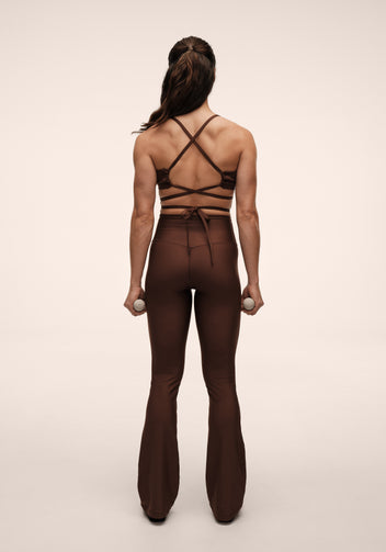 Casall Flare High Waist Pant pantaloni marrone shaping