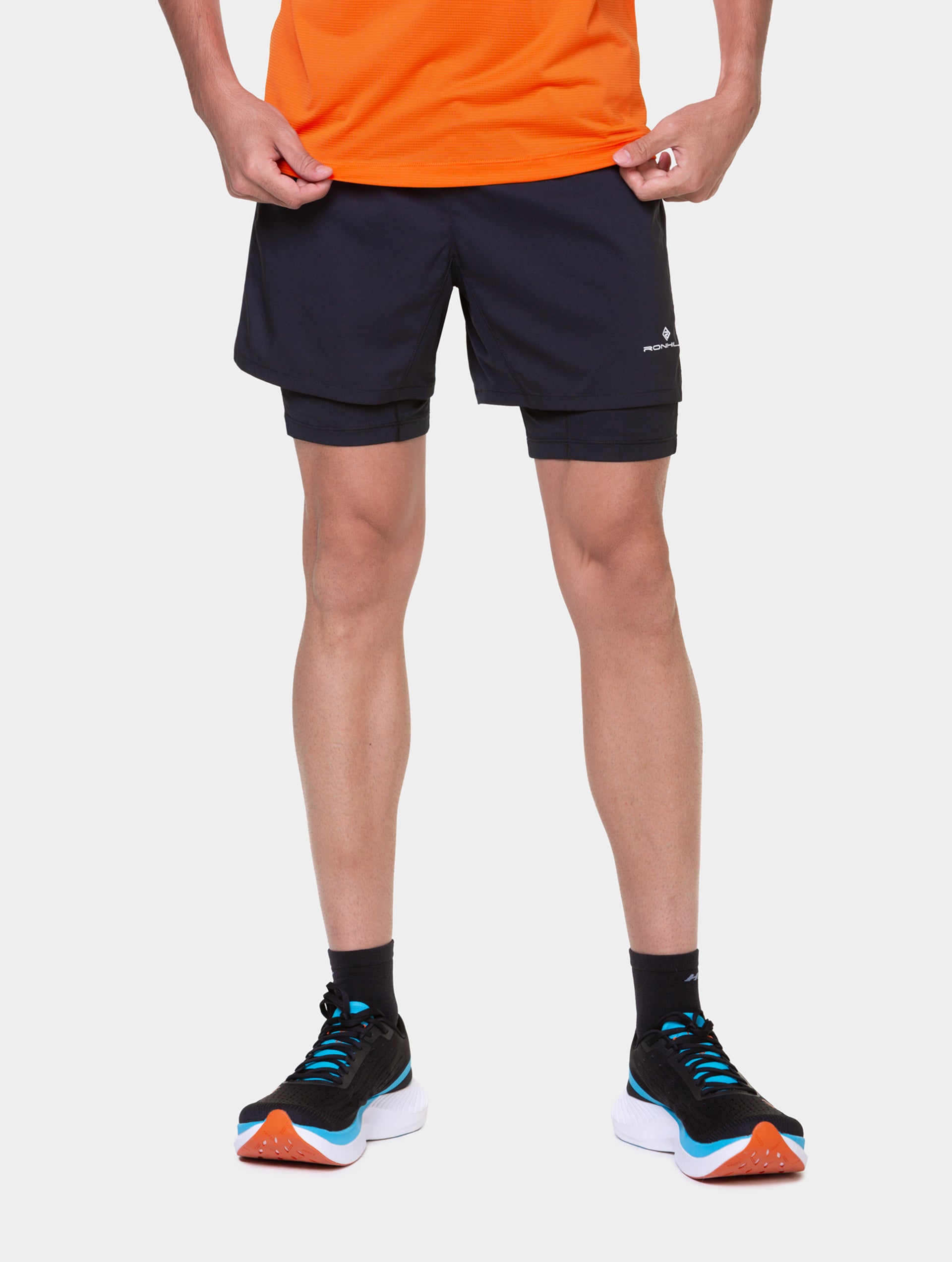Ronhill Tech 5" Twin pantaloncini running uomo neri traspiranti