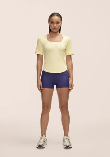 Casall Scoop Rib Tee t-shirt costine gialla elasticizzata