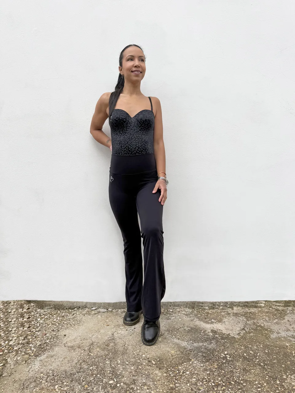 VB Completo Nero tuta body e legging scampanato