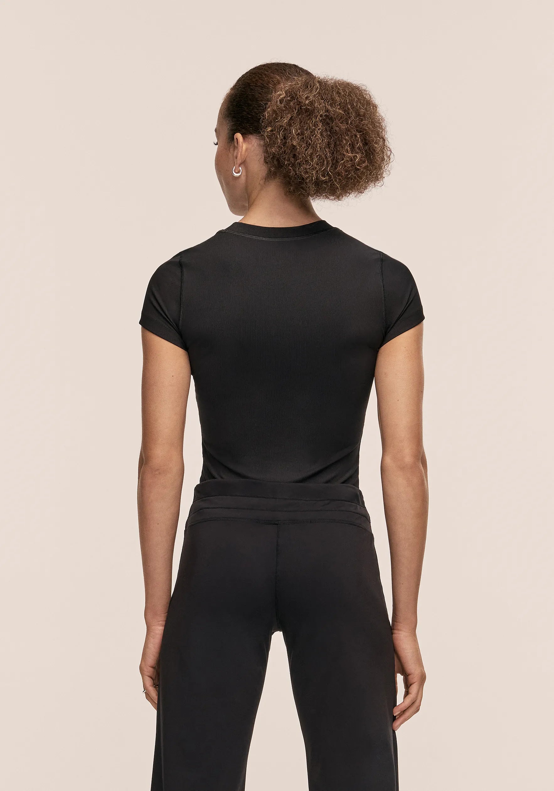 Casall Defined Rib Tee t-shirt training Black elasticizzata