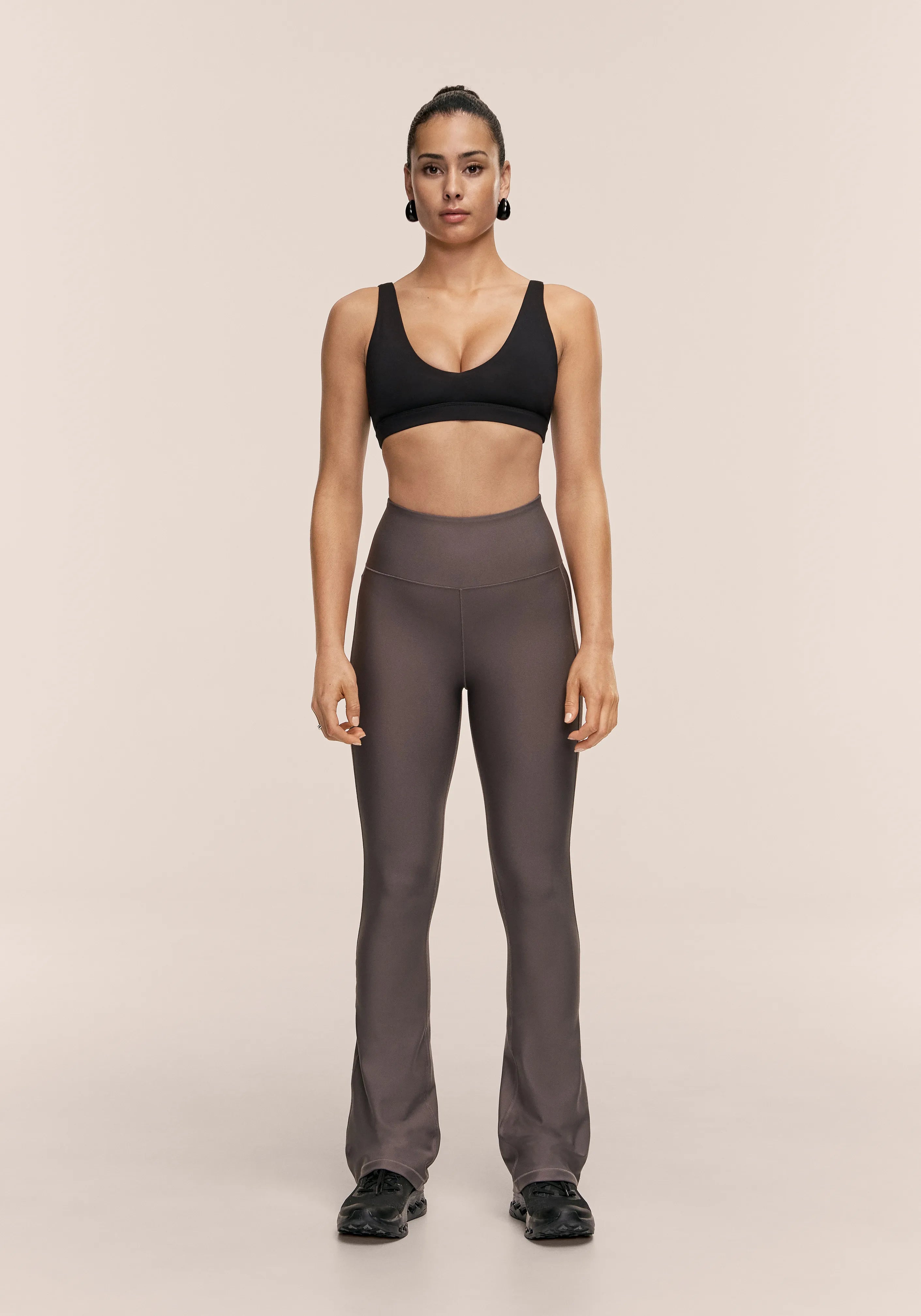 Casall Flare High Waist pantaloni gym grigio scuro shaping