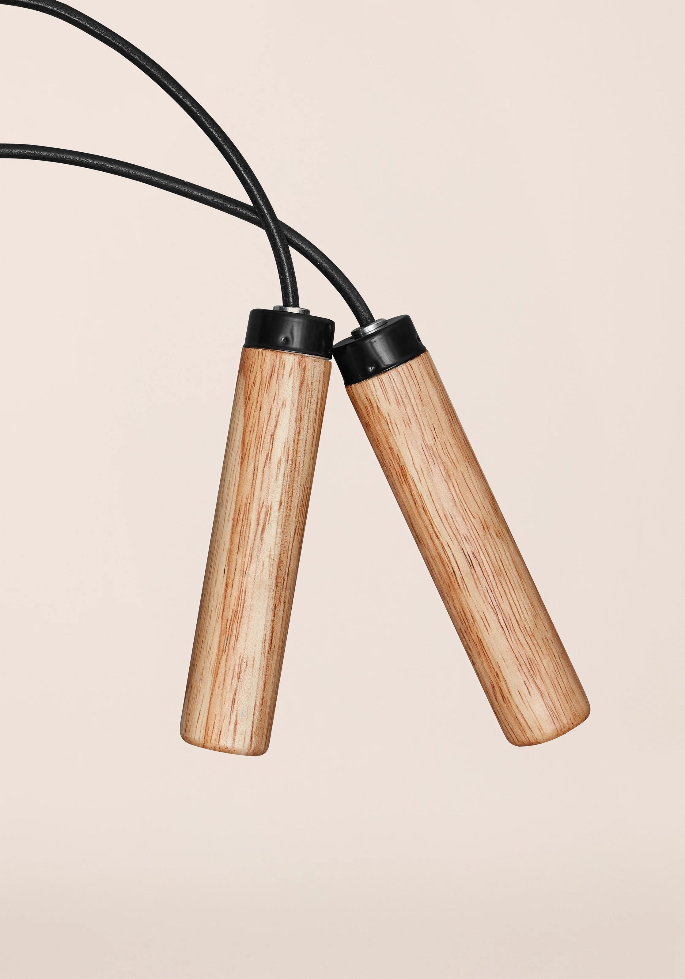 Casall Jump Rope Wood corda per saltare Natural Black