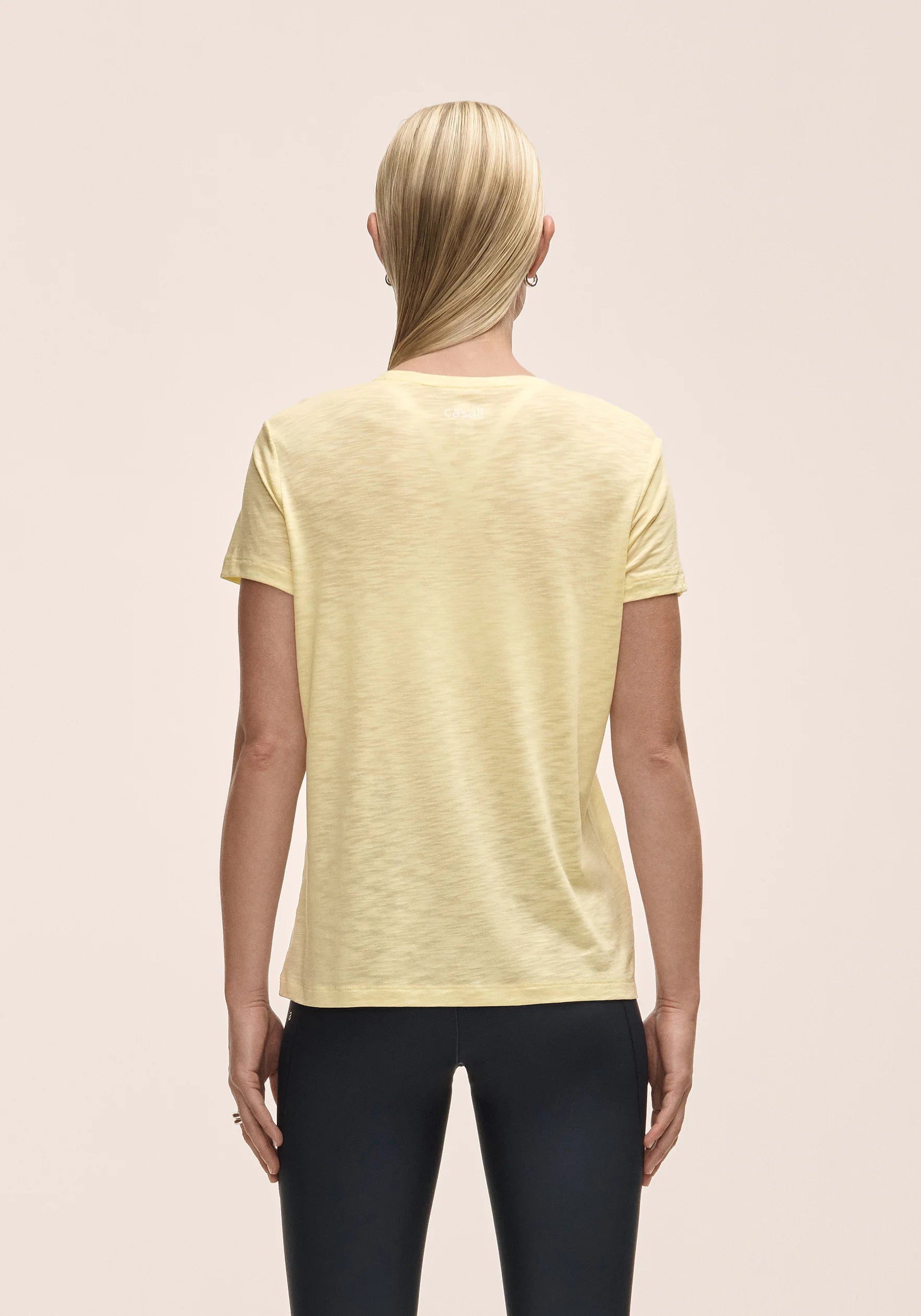 Casall Soft Texture Tee maglietta Yellow Steam in Tencel