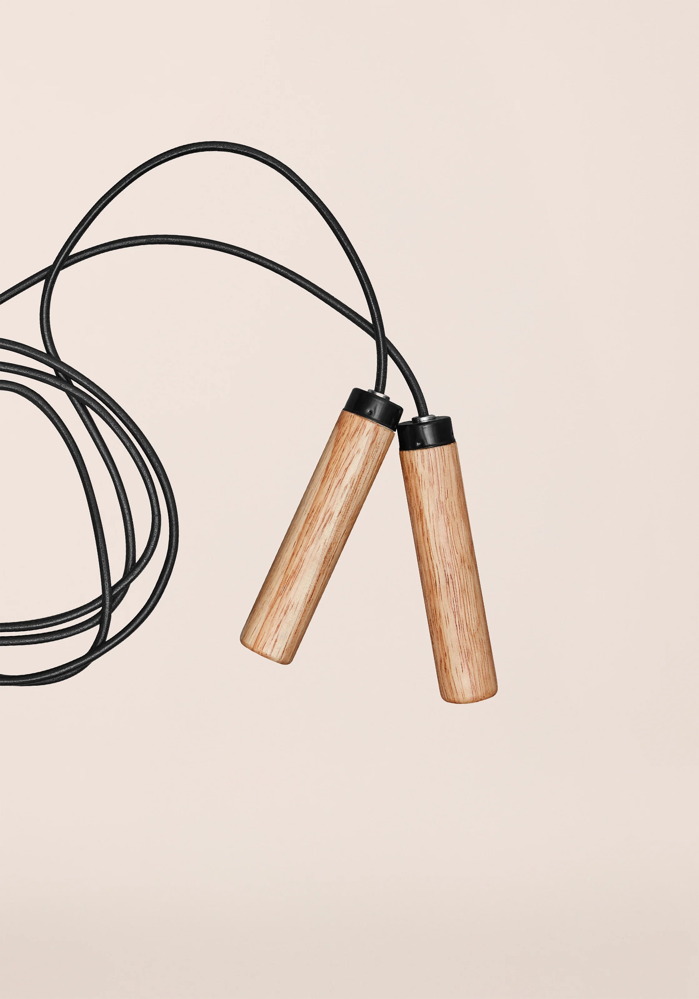 Casall Jump Rope Wood corda per saltare Natural Black