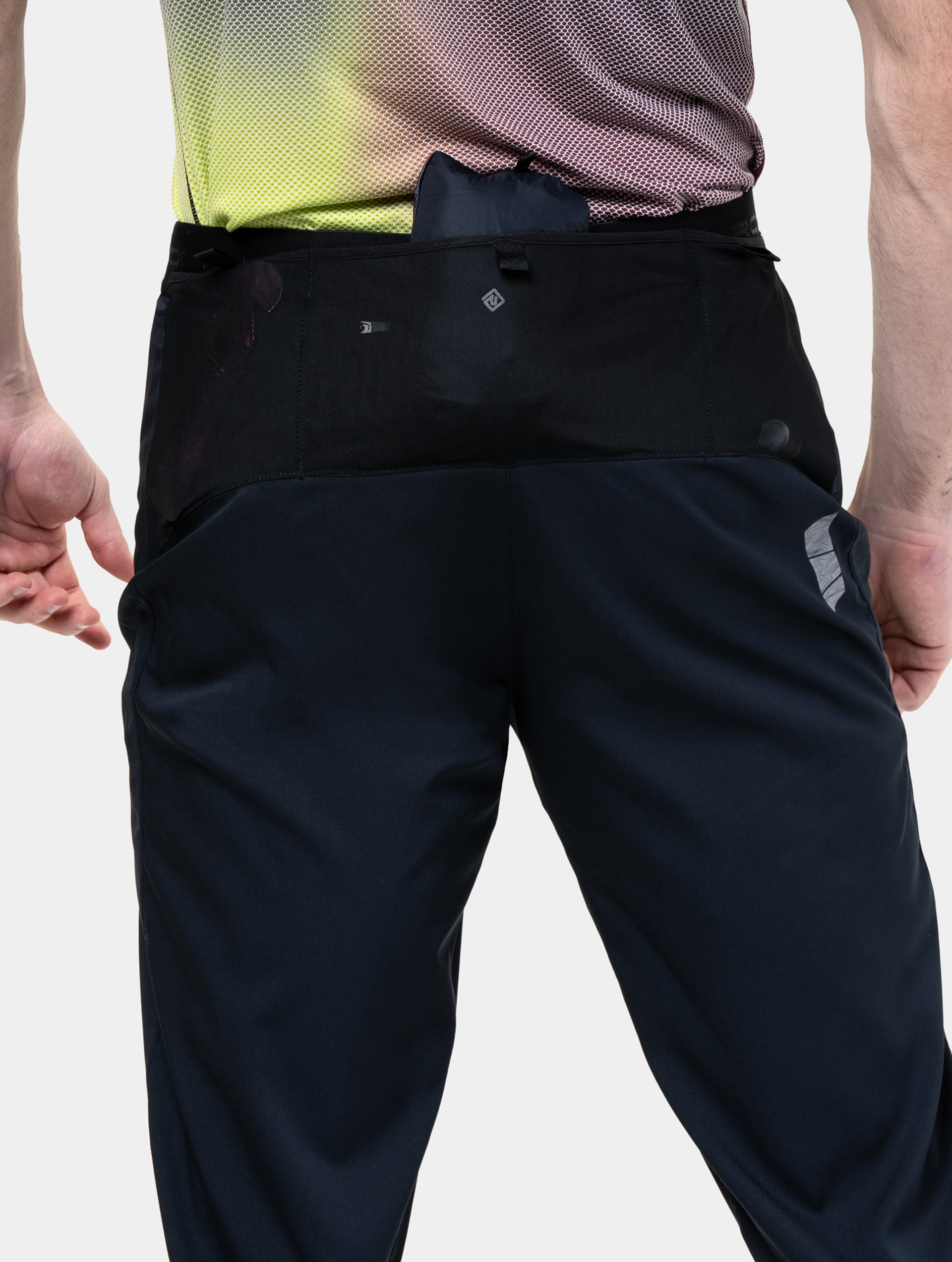 Ronhill Tech All-Terrain Trackster pantaloni uomo neri tasche