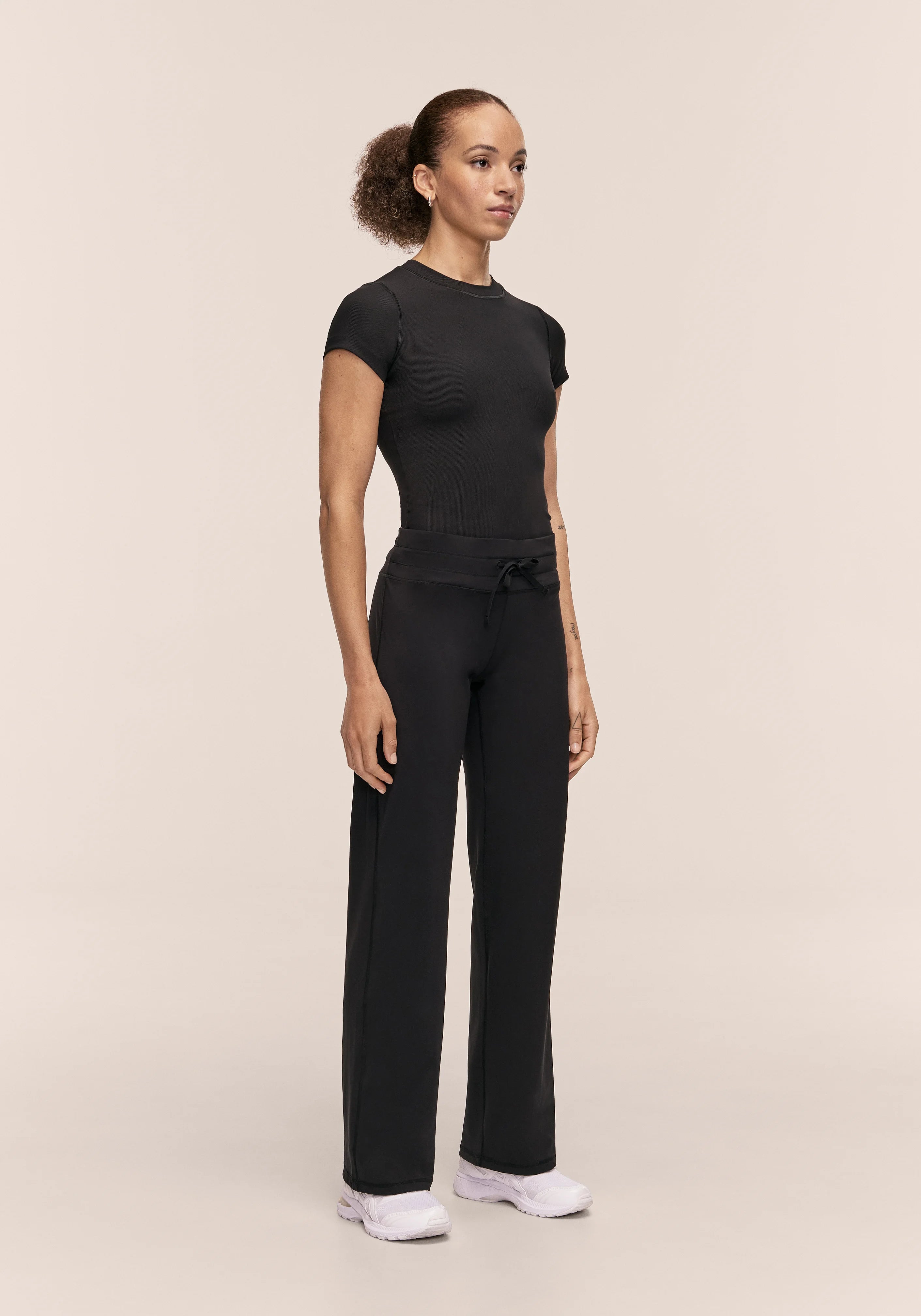 Casall Soft Touch Straight Pant pantaloni Nero tessuto tecnico
