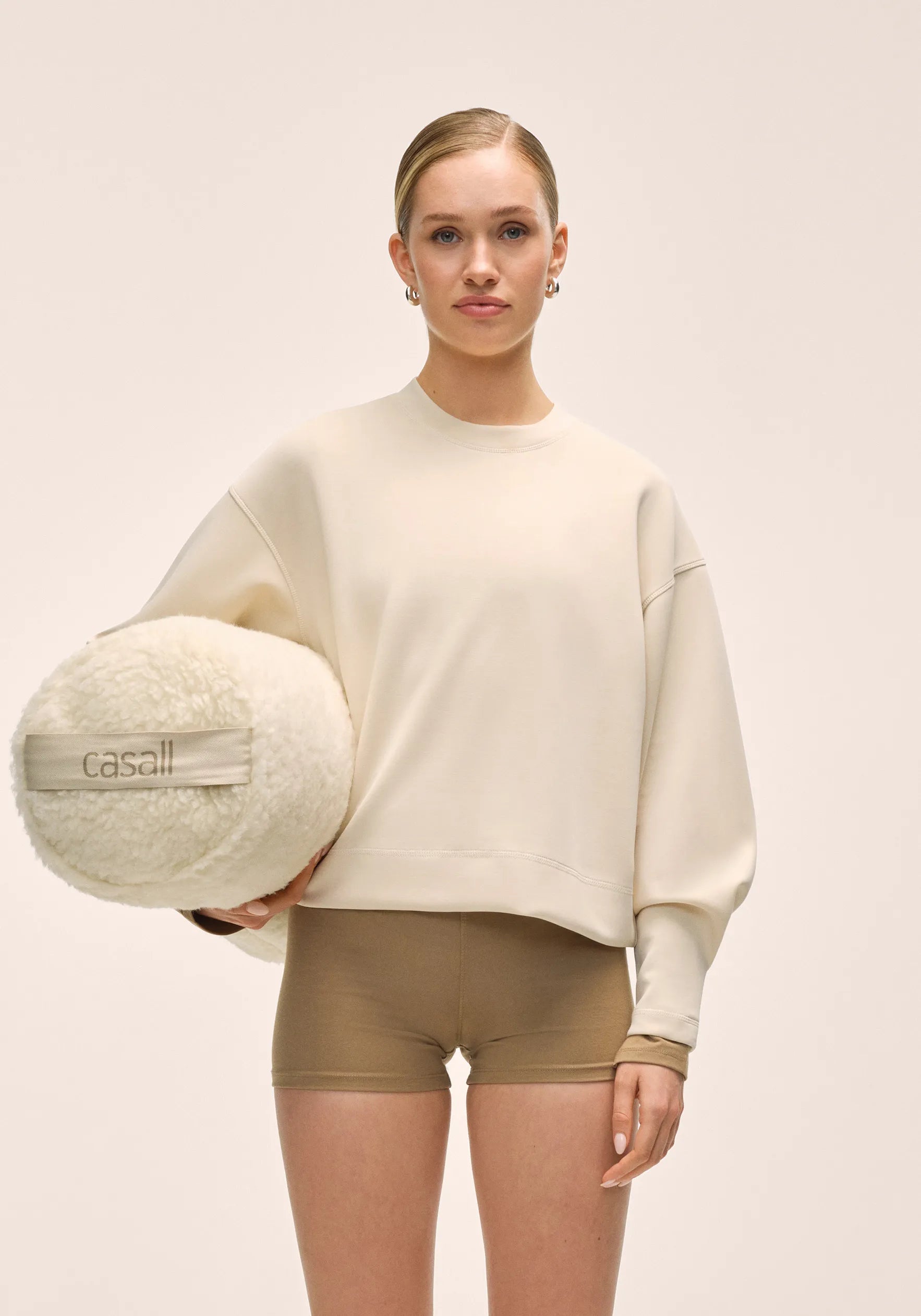 Casall Peachy Crew Neck felpa bianca vestibilità morbida