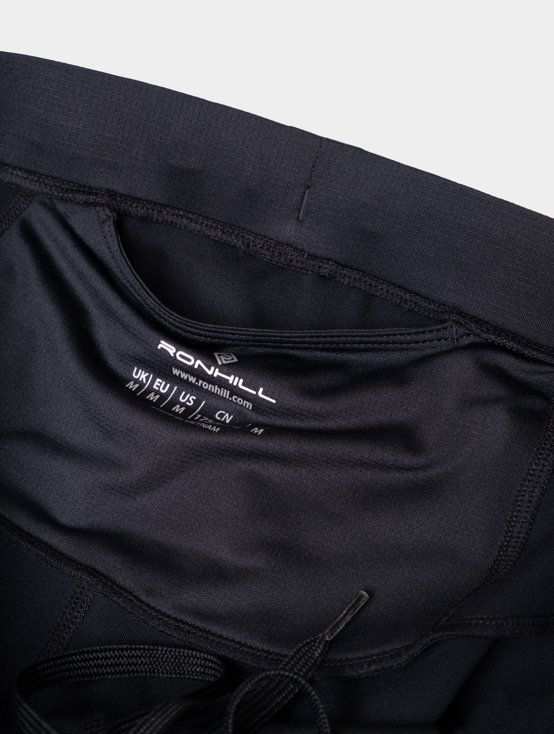 Ronhill Core Stretch Short Pantaloncini Running Neri