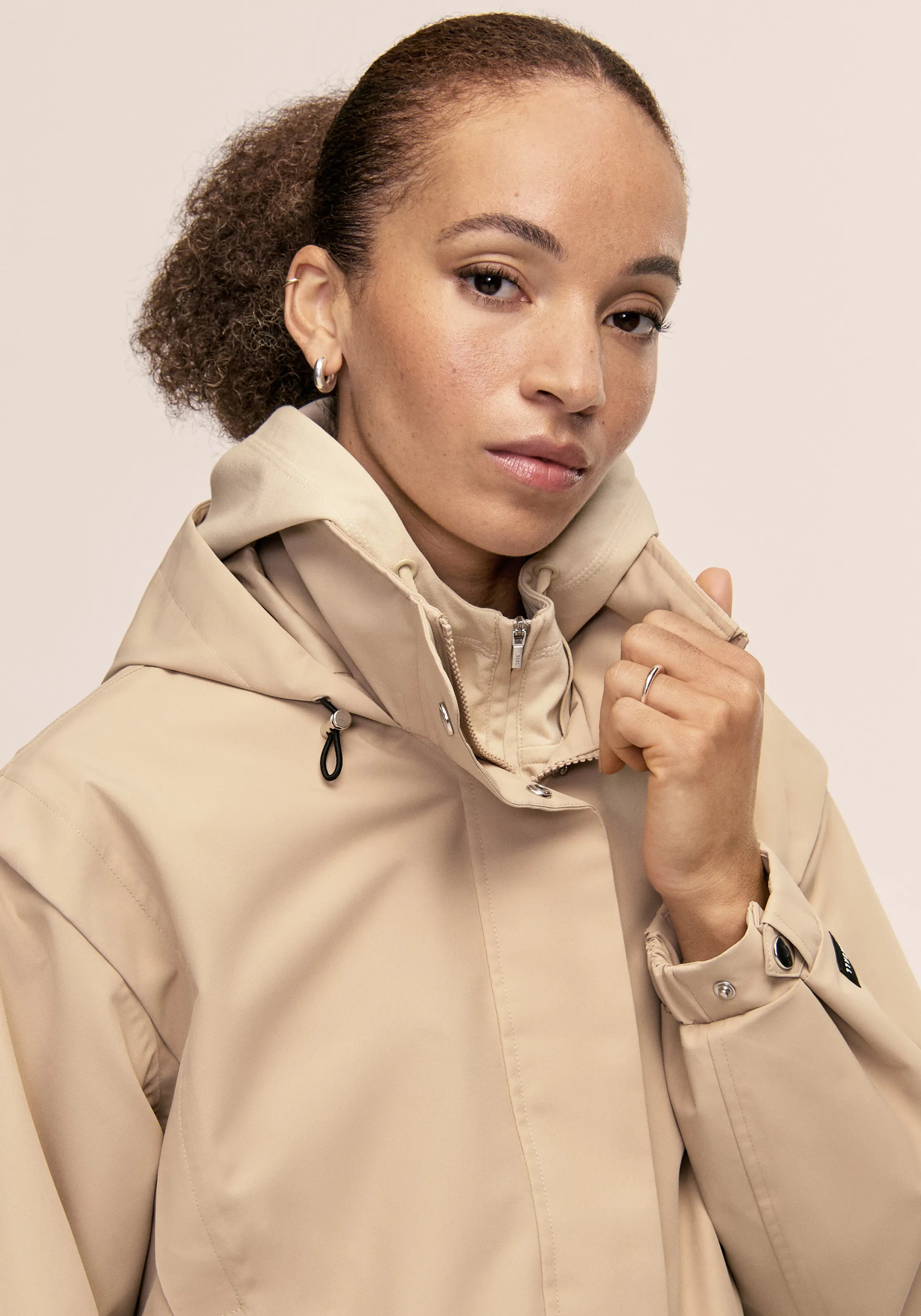 Casall Scandi Bomber giacca antipioggia sand beige impermeabile
