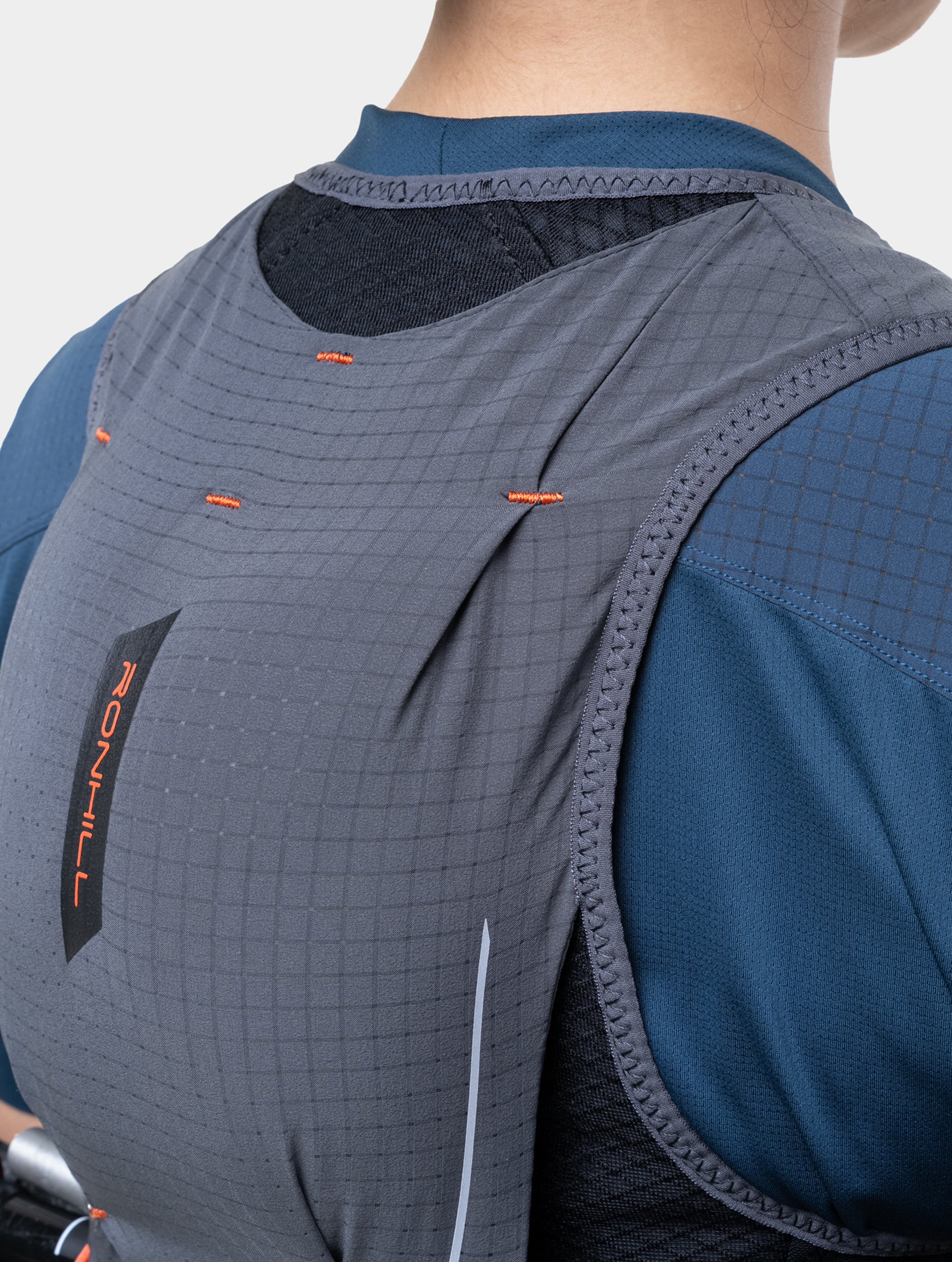 Ronhill Solus 5L gilet running nero 5 l traspirante