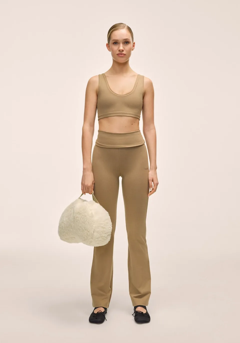 Casall Sublime Folded Flare pantaloni kaki vita ripiegata