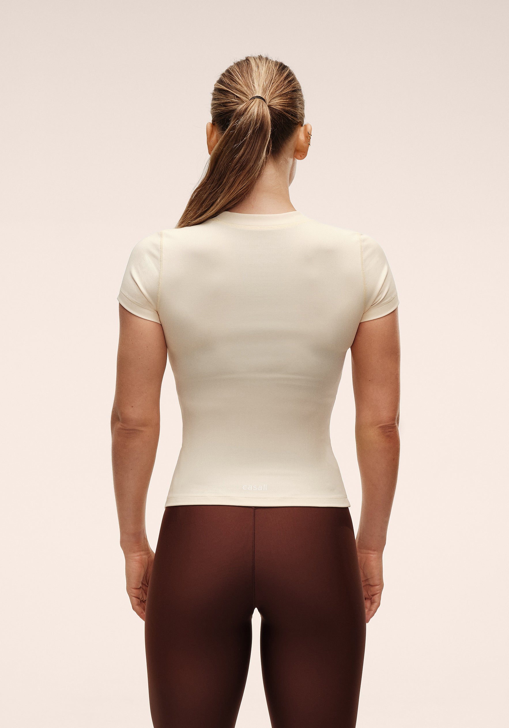 Casall Defined Rib t-shirt crema coste elasticizzata