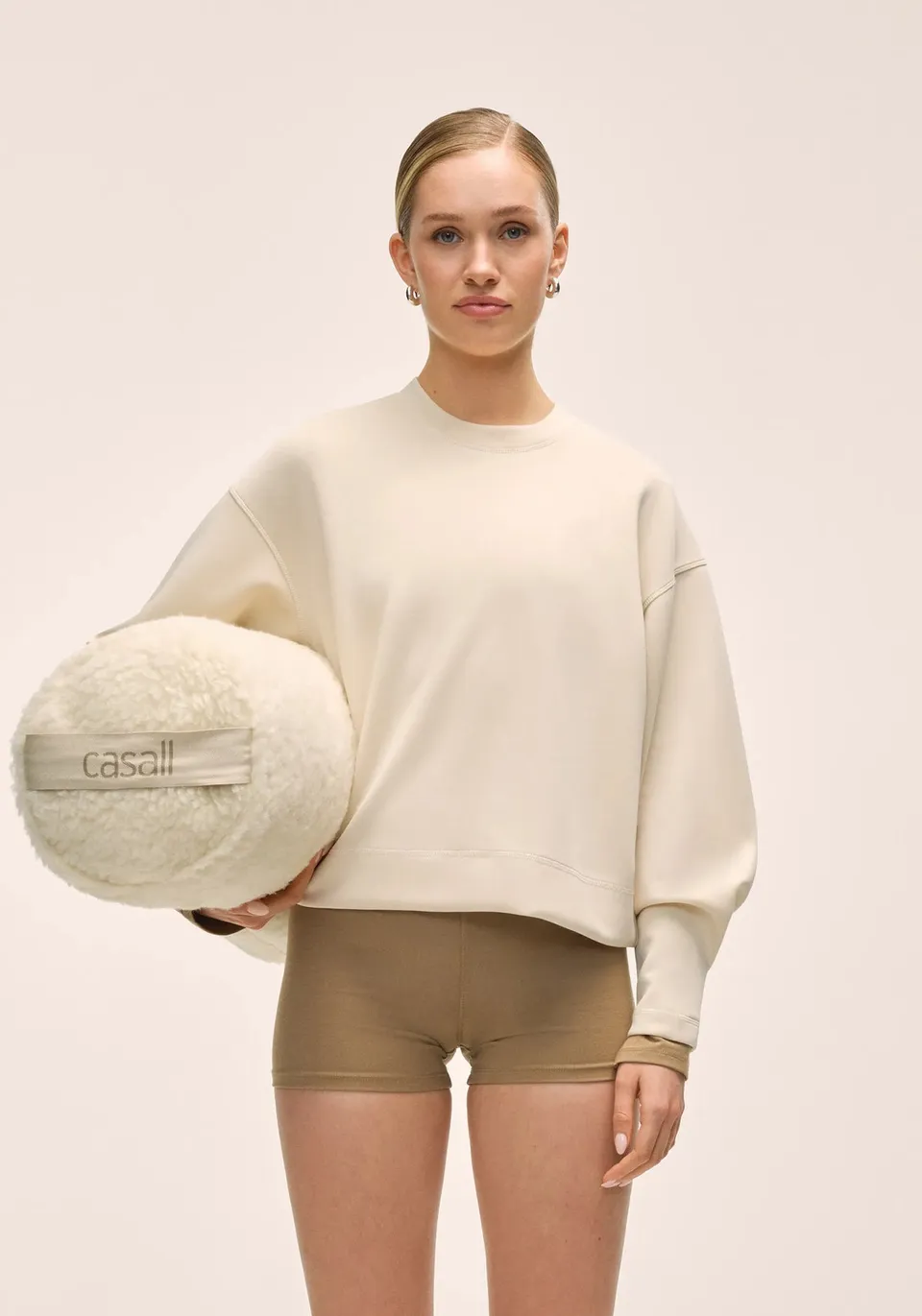 Casall Peachy Crew Neck felpa bianca vestibilità morbida