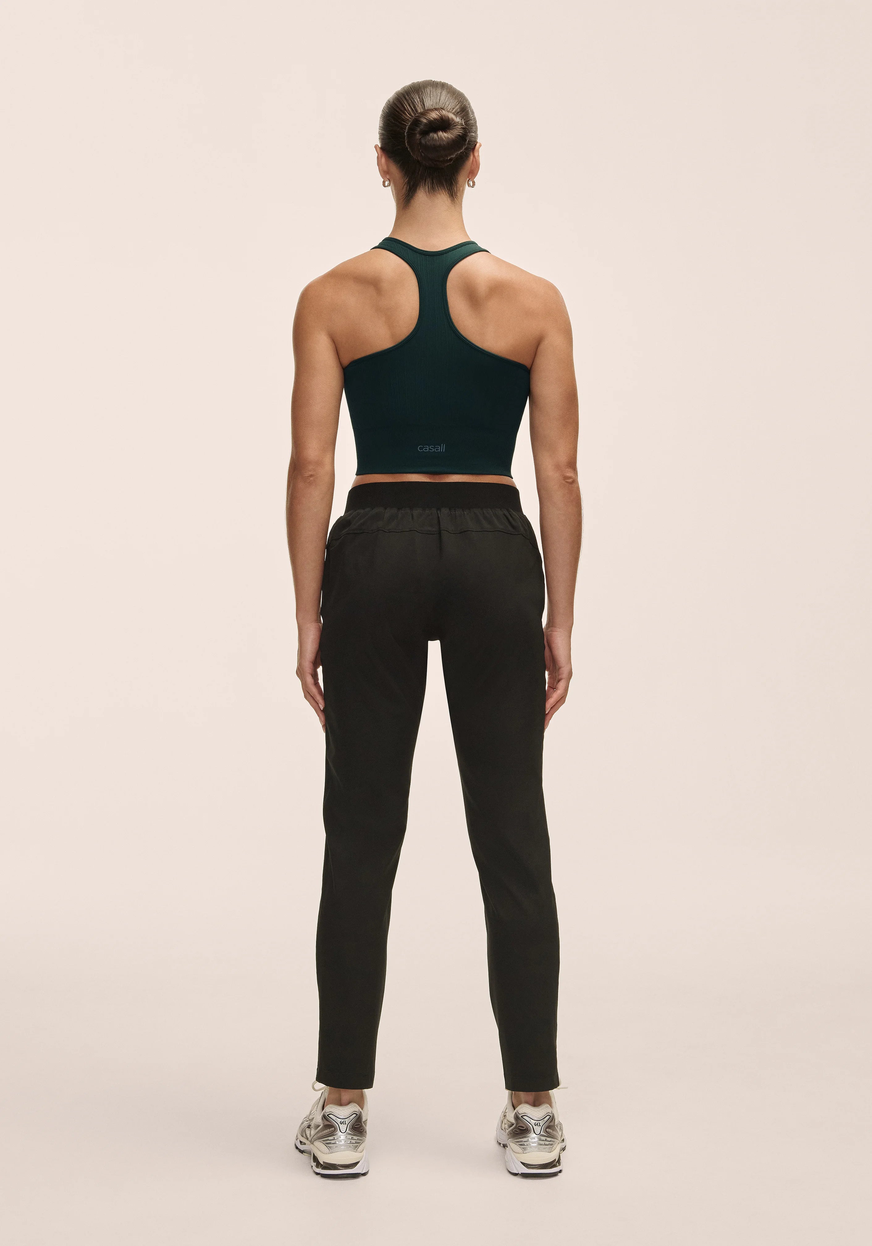 Casall Slim Woven Pants pantaloni neri elasticizzati