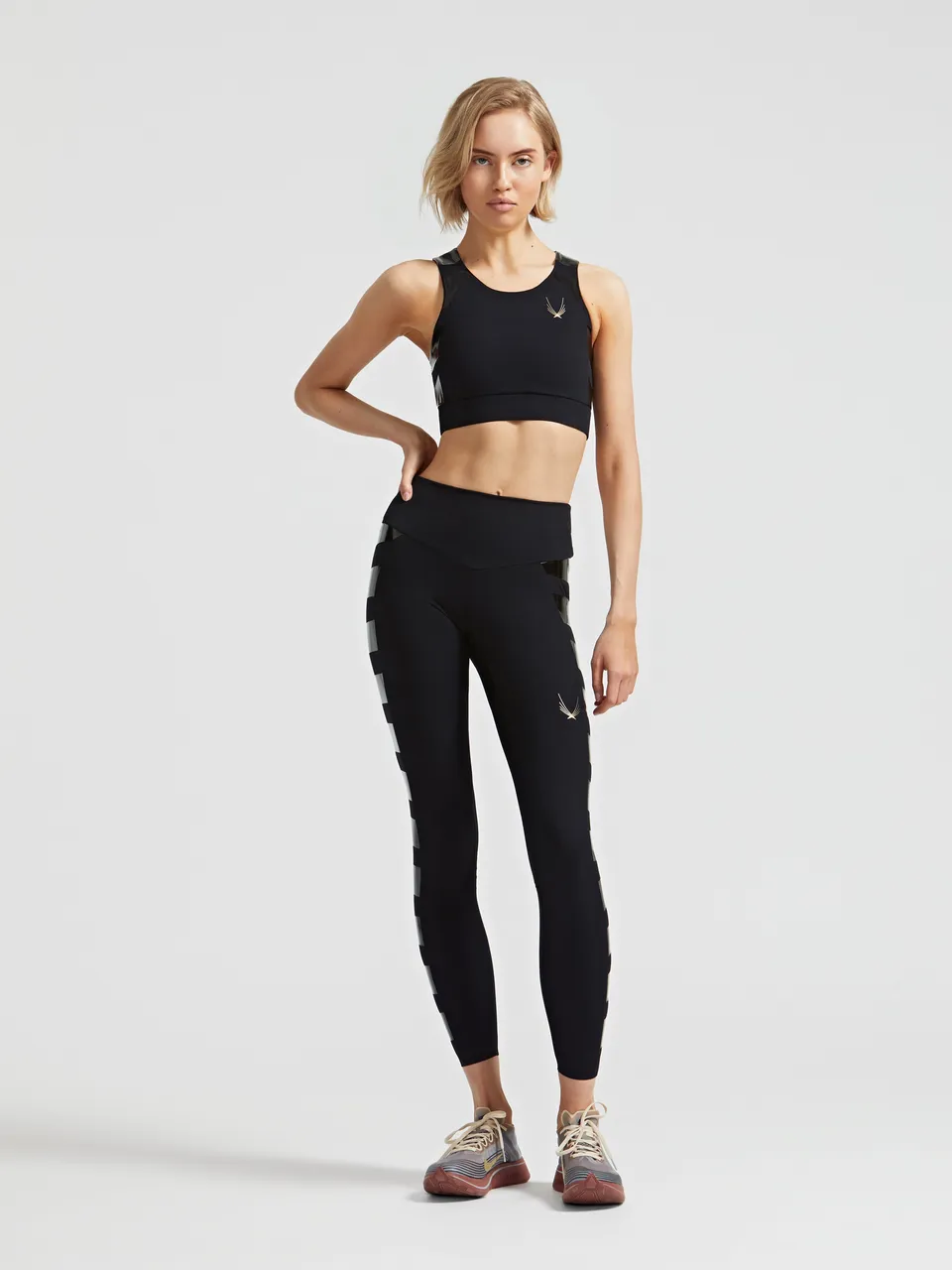 Lucas Hugh Odyssey Crop top sportivo nero edizione limitata
