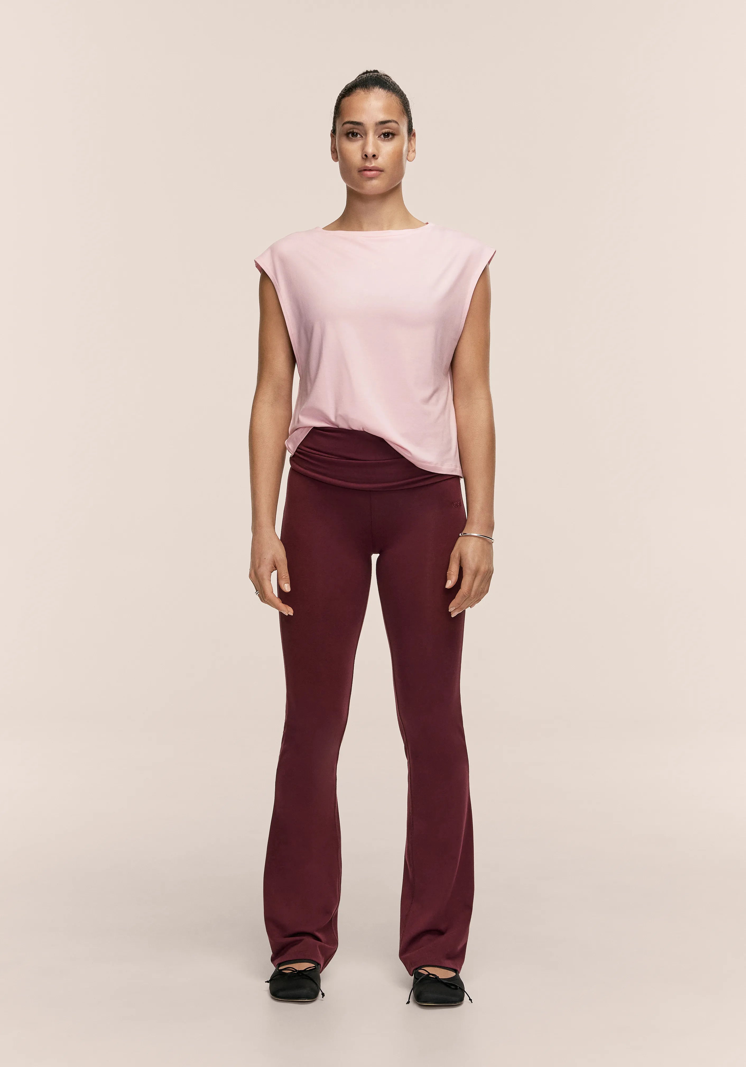 Casall Sublime Folded Flare pantaloni yoga ciliegia