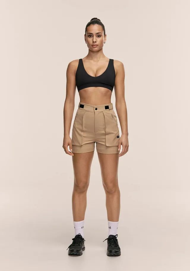 Casall Outdoor Active Shorts sabbia scuro con zip