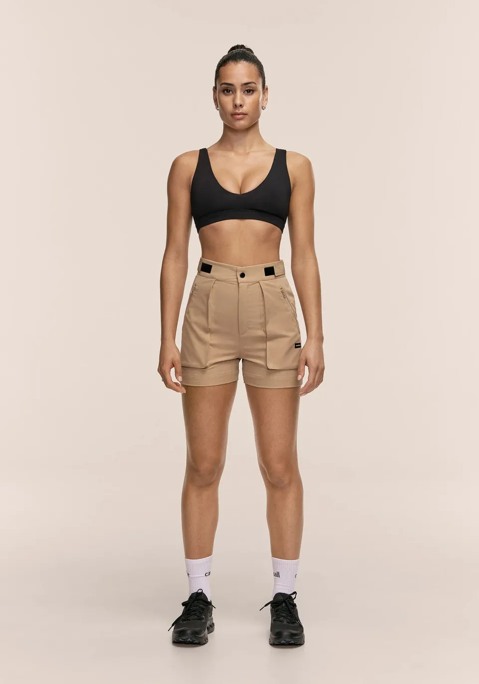 Casall Outdoor Active Shorts sabbia scuro con zip