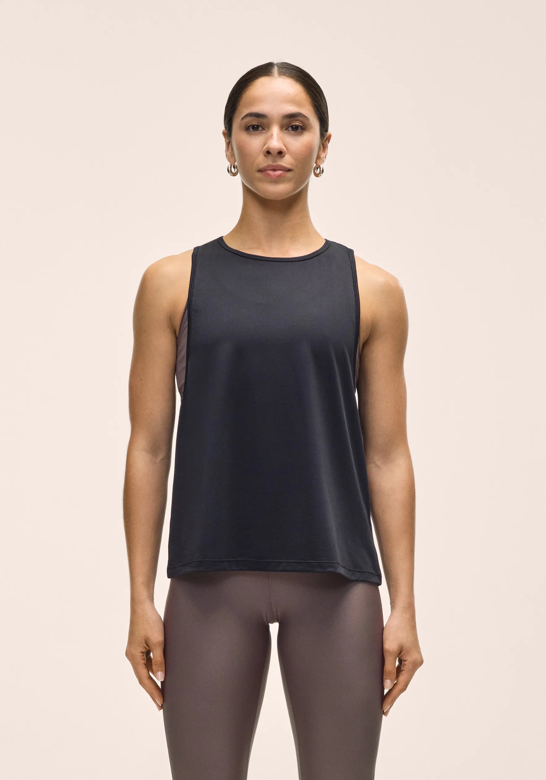 Casall Laser Mesh Flow Tank canotta nera traspirante