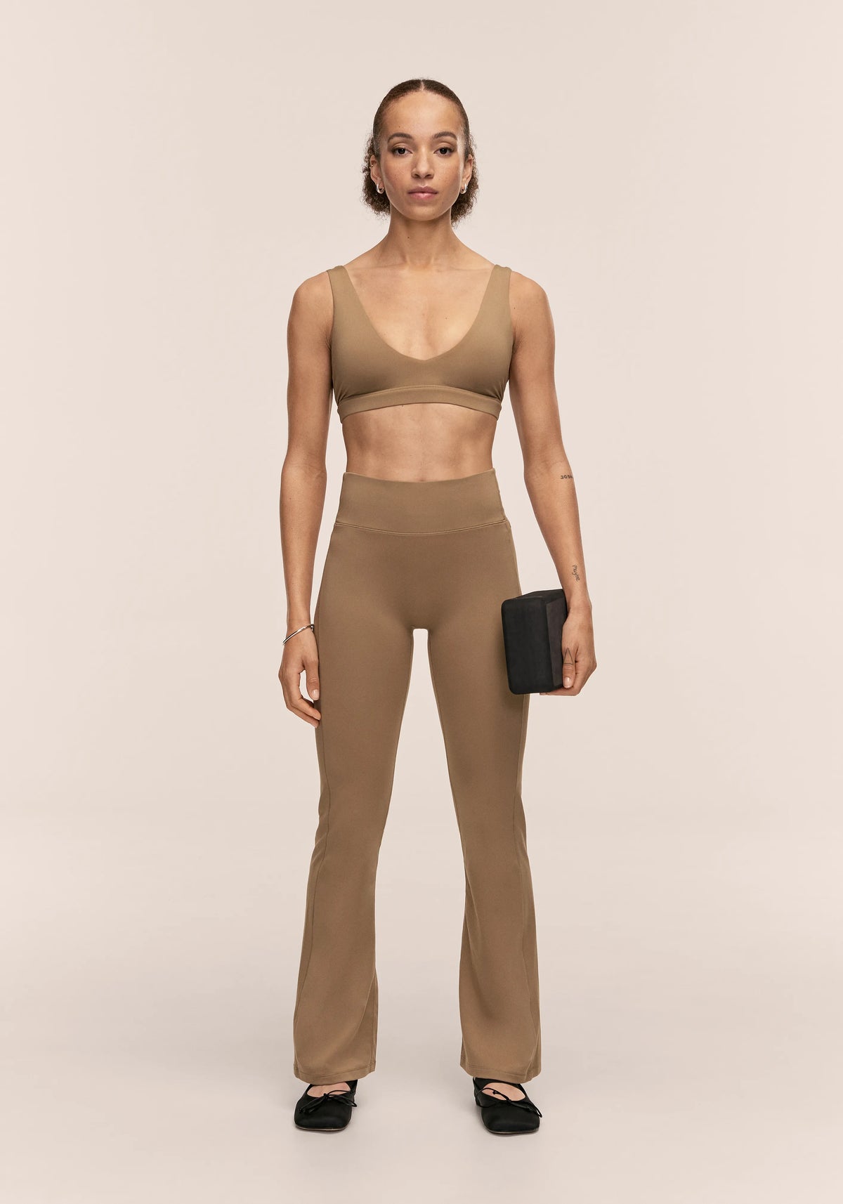 Casall Soft Touch pantaloni flare beige chiaro morbidi