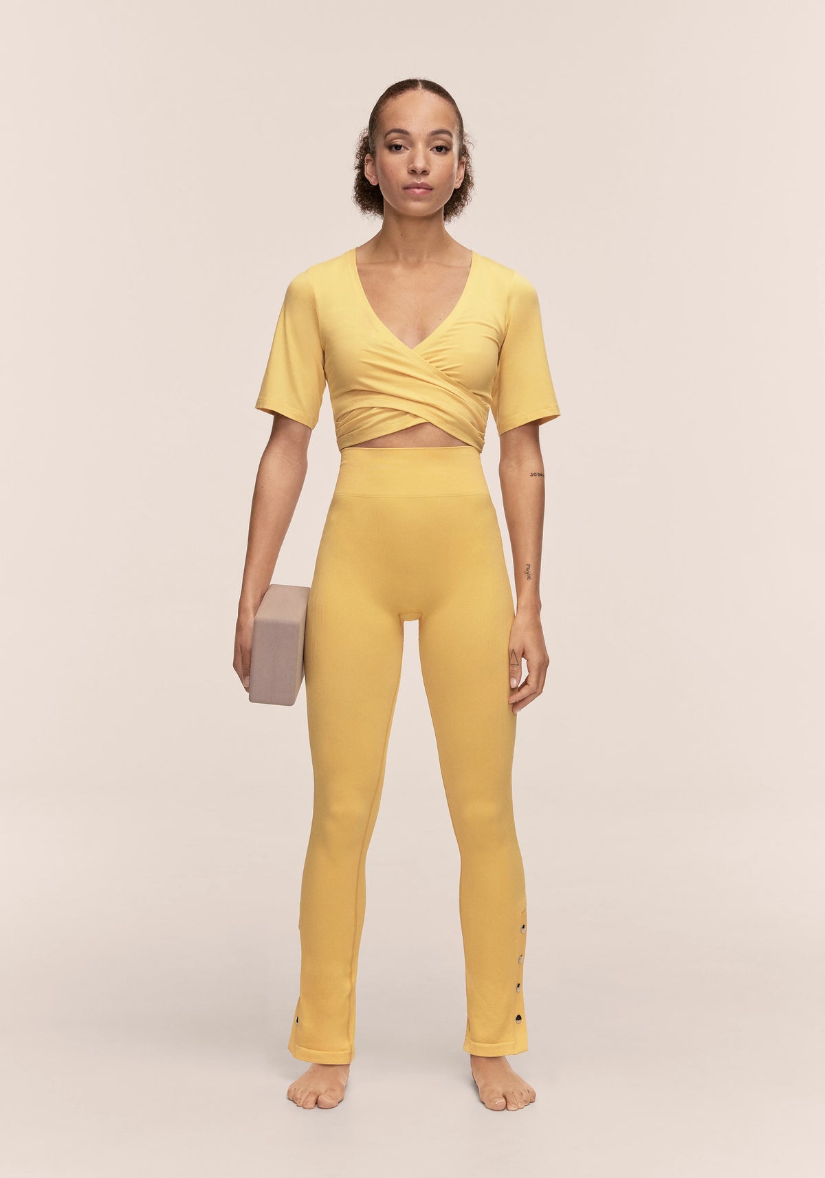 Casall Seamless Rib Slit Pants leggings gialli costine