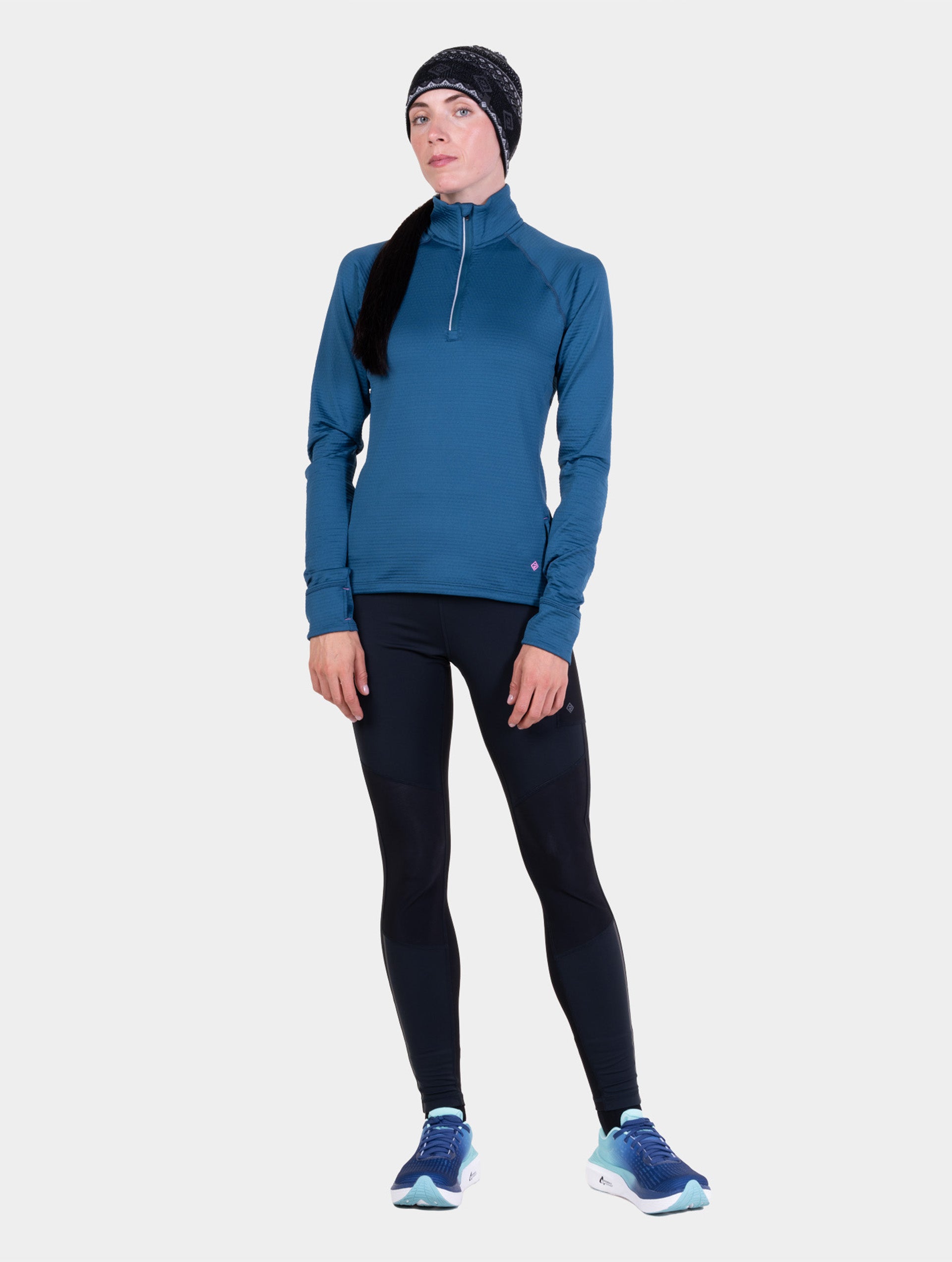 Ronhill Winter Bobble Hat berretto invernale nero con pon pon