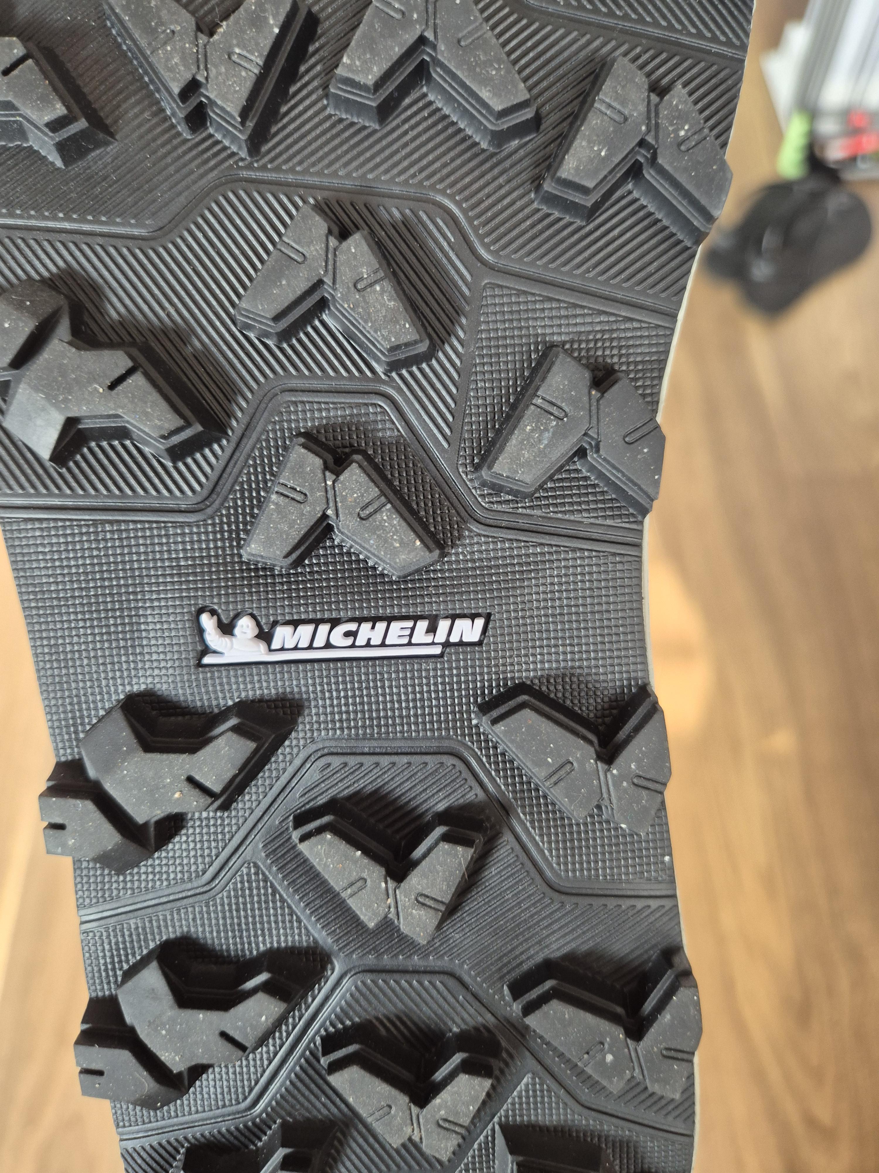 Ronhill Reverence 2 scarpe trail running grip Michelin