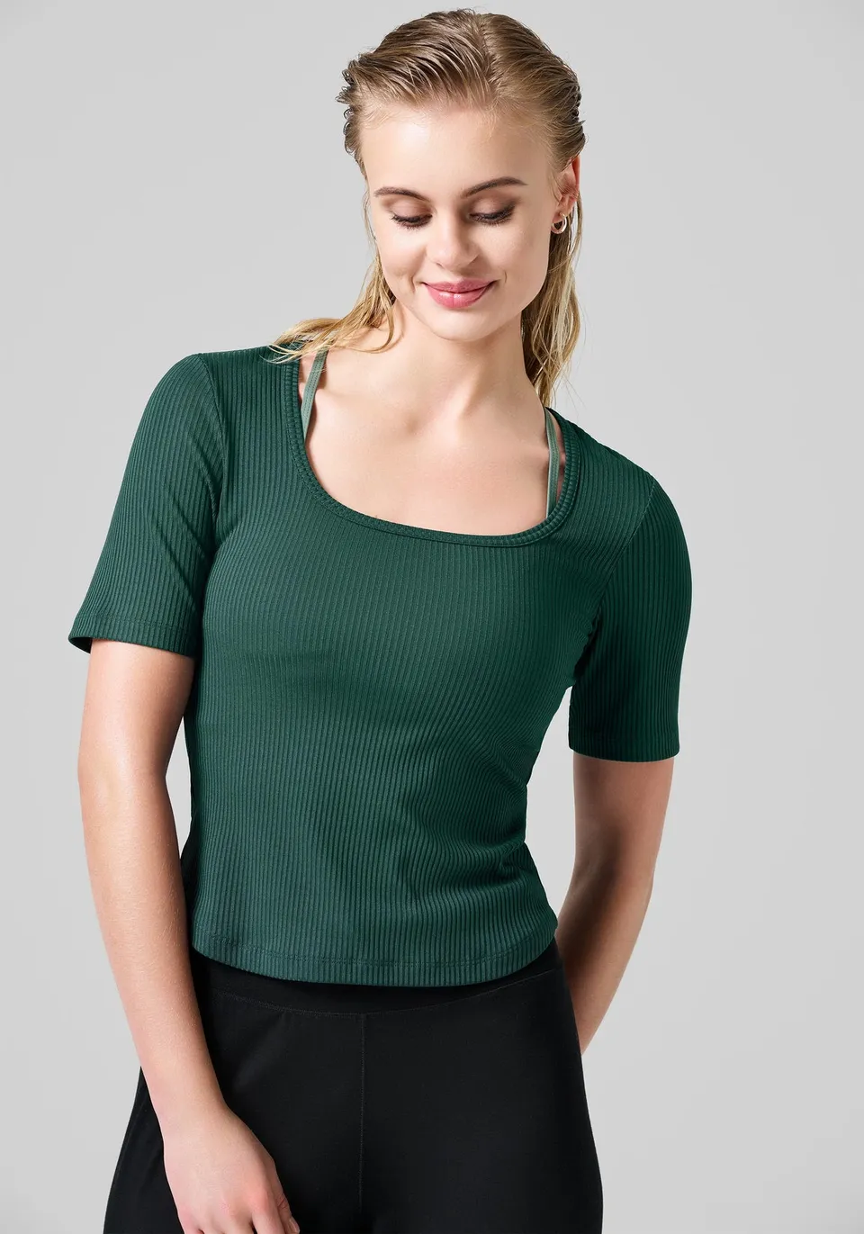 Casall Scoop Rib Tee maglietta Dark Pine elasticizzata