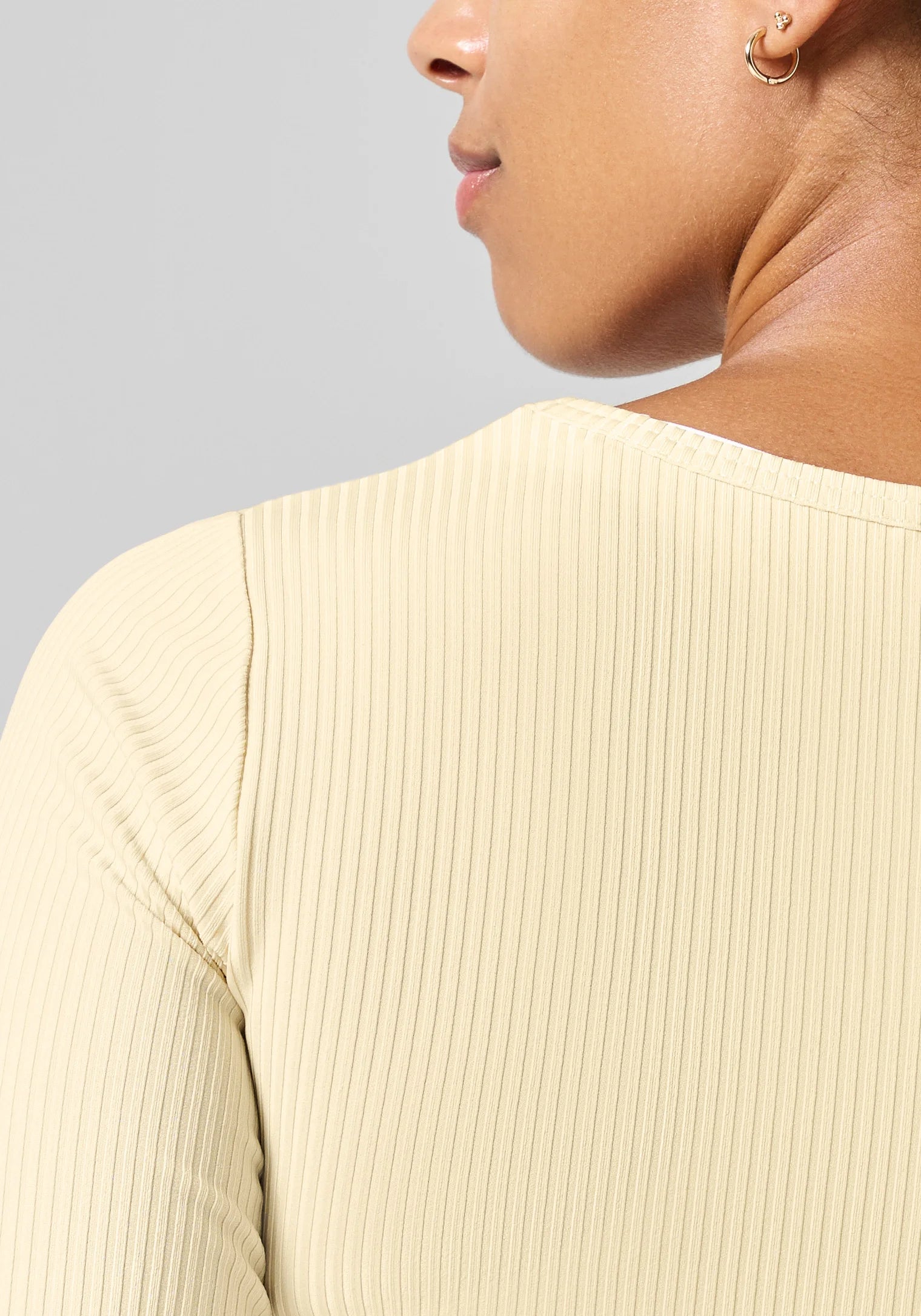 Casall Scoop Rib Tee t-shirt Milky Vanilla elasticizzata