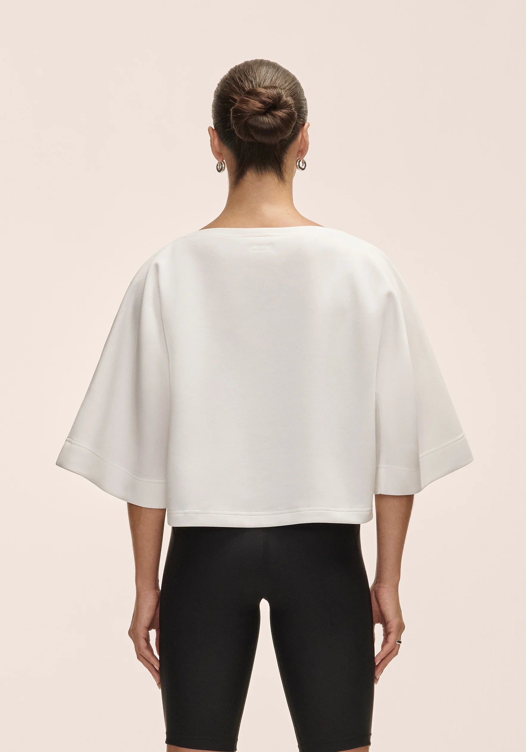 Casall Aria Cropped Boatneck maglia cropped bianca rilassata