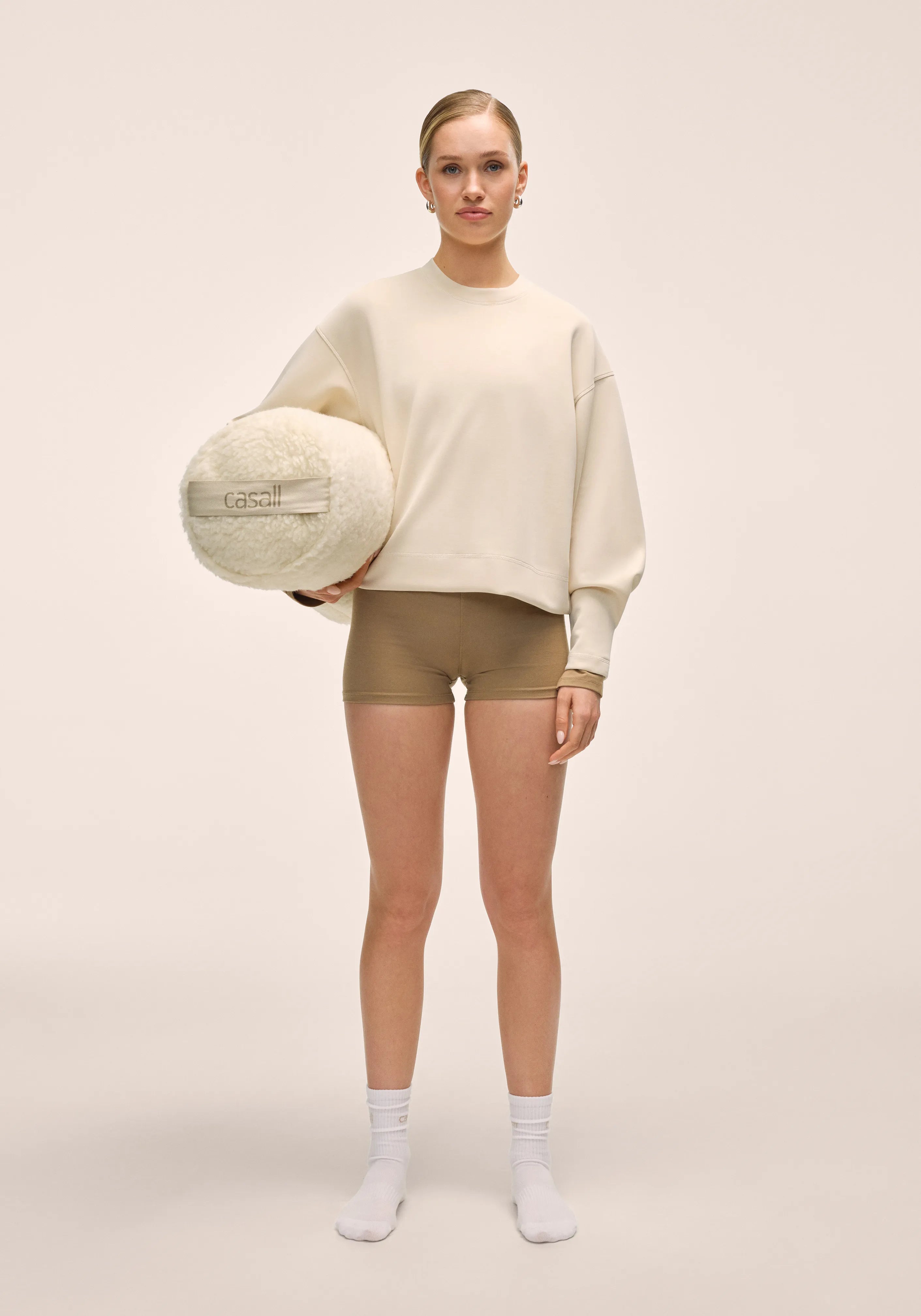 Casall Peachy Crew Neck felpa bianca vestibilità morbida
