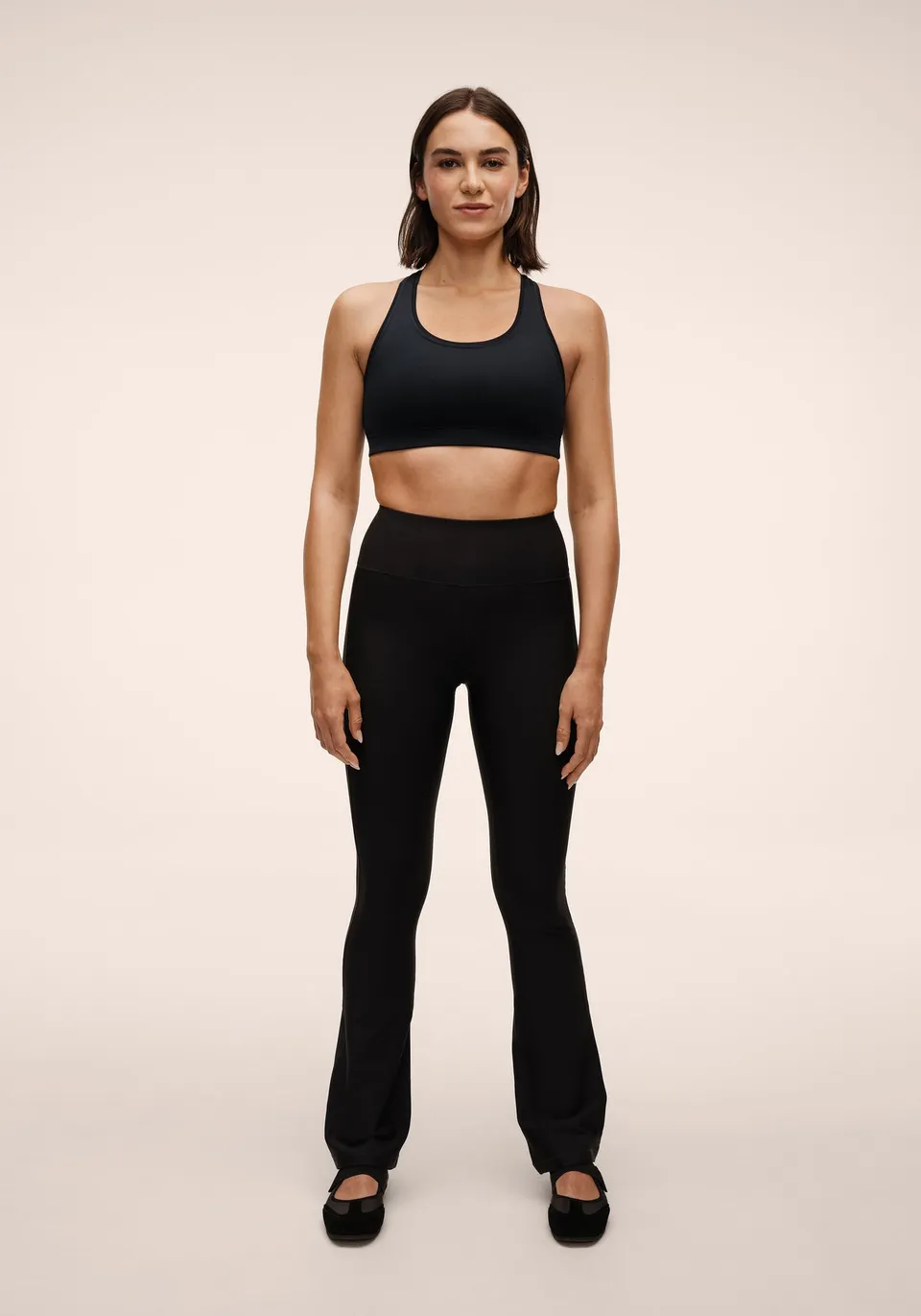 Casall Flare High Waist Pant pantaloni nero modellante