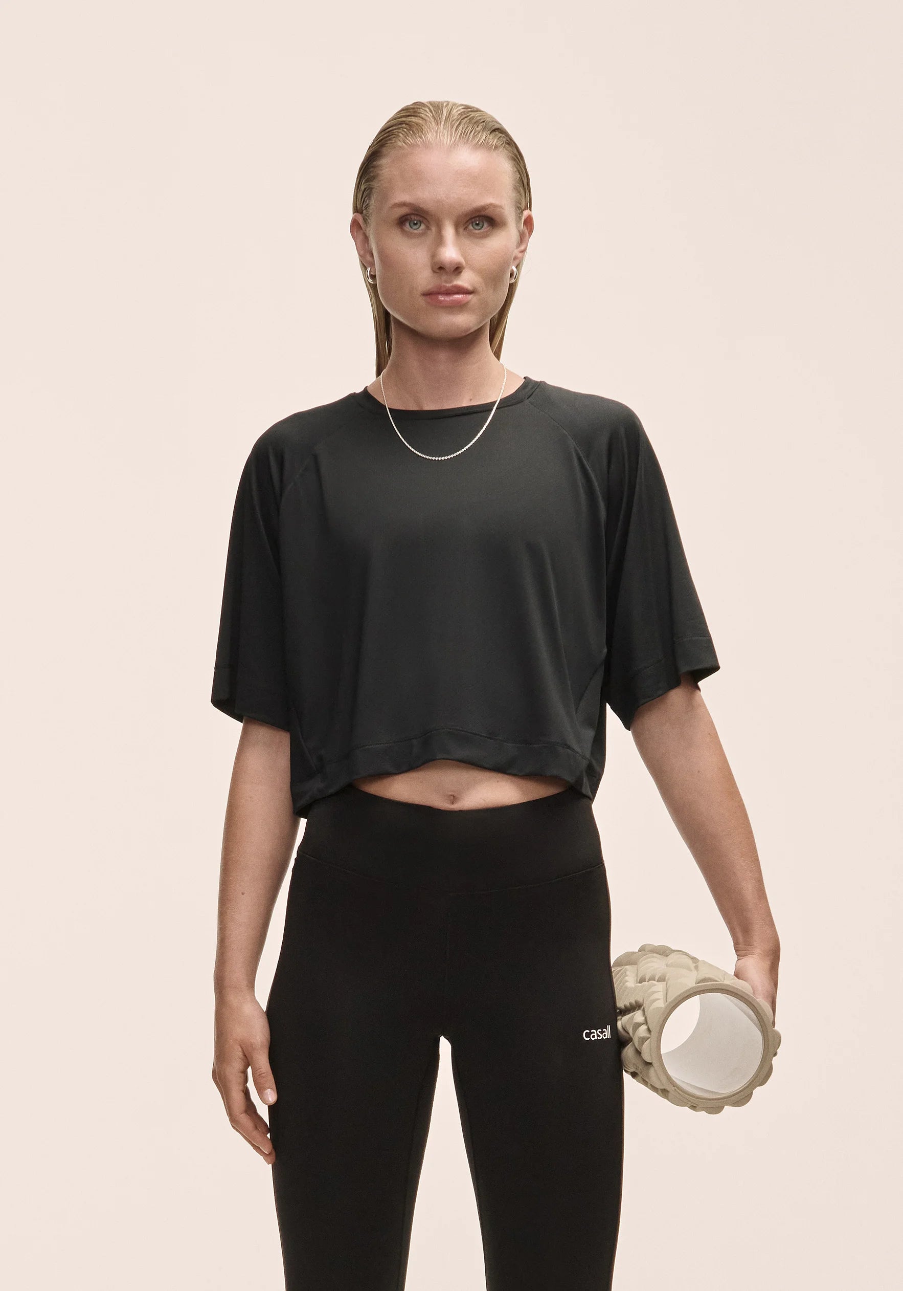 Casall Laser Mesh Crop Tee t-shirt sportiva Black traspirante
