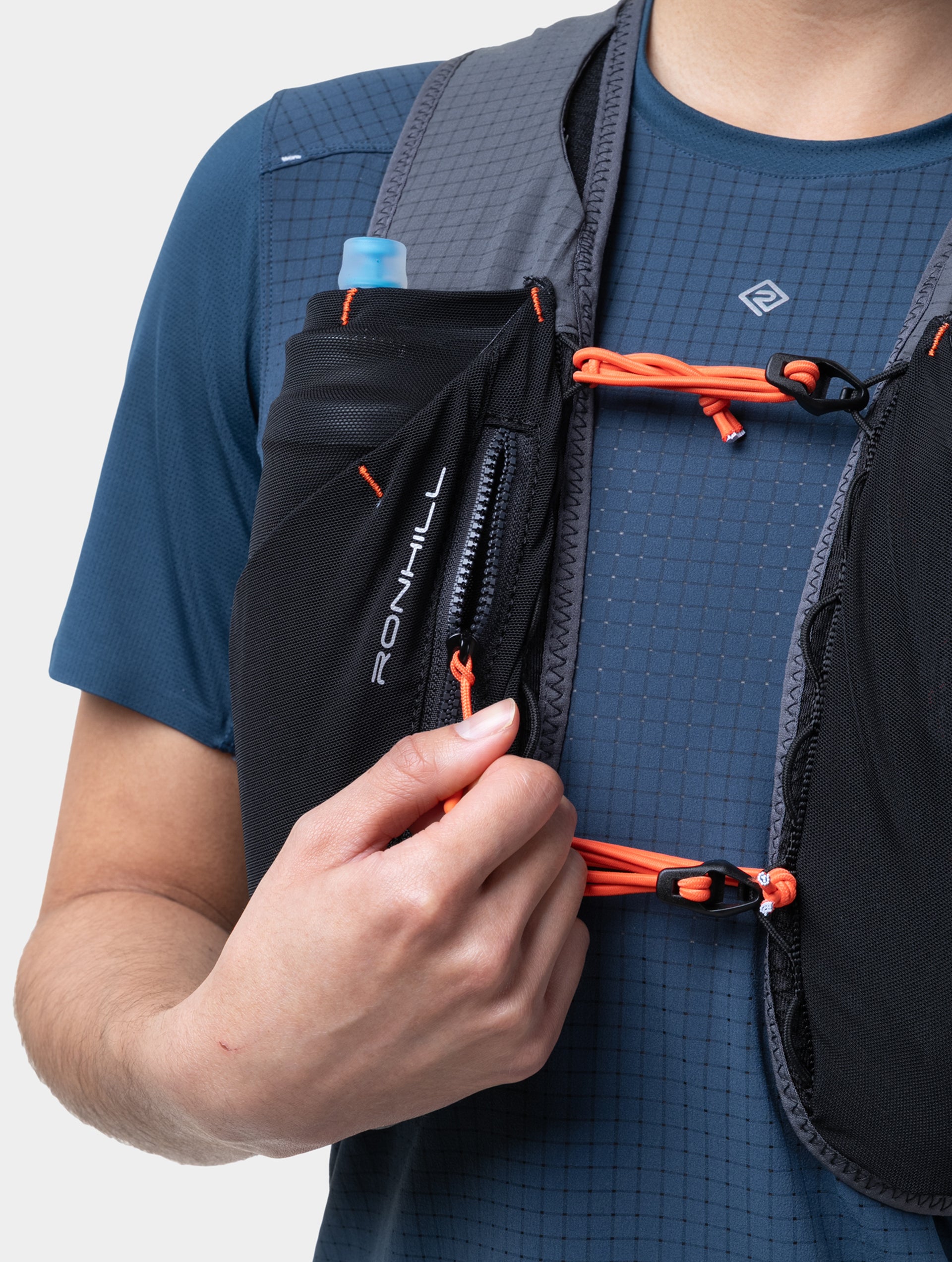 Ronhill Solus 5L gilet running nero 5 l traspirante