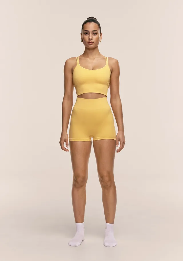 Casall Shiny Seamless Rib Hotpants giallo soul yoga